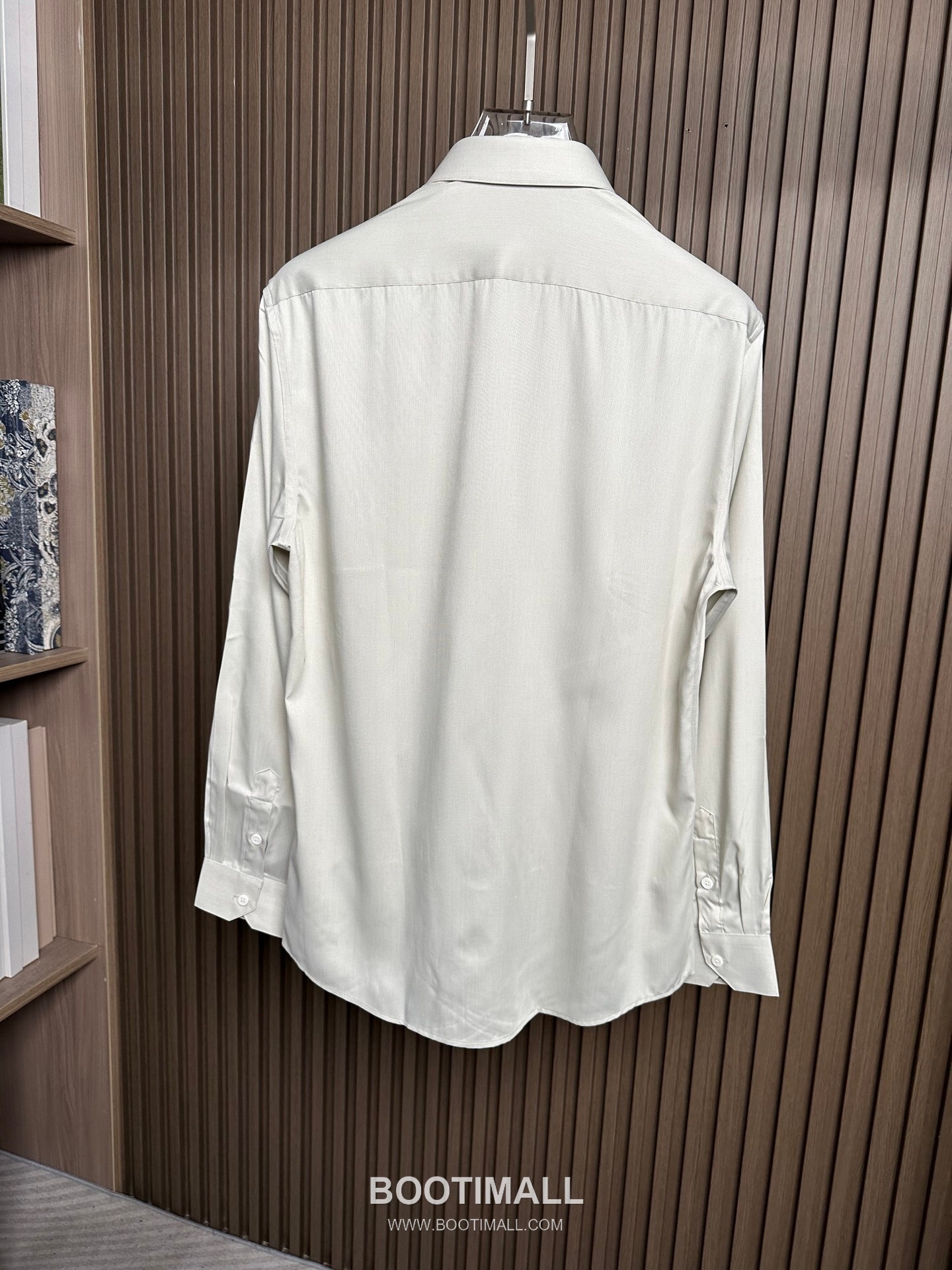 Dior 2026 SS Cotton Shirt with Bee Embroidered Logo 디올 2026 SS 코튼 셔츠 벌 자수 로고 3