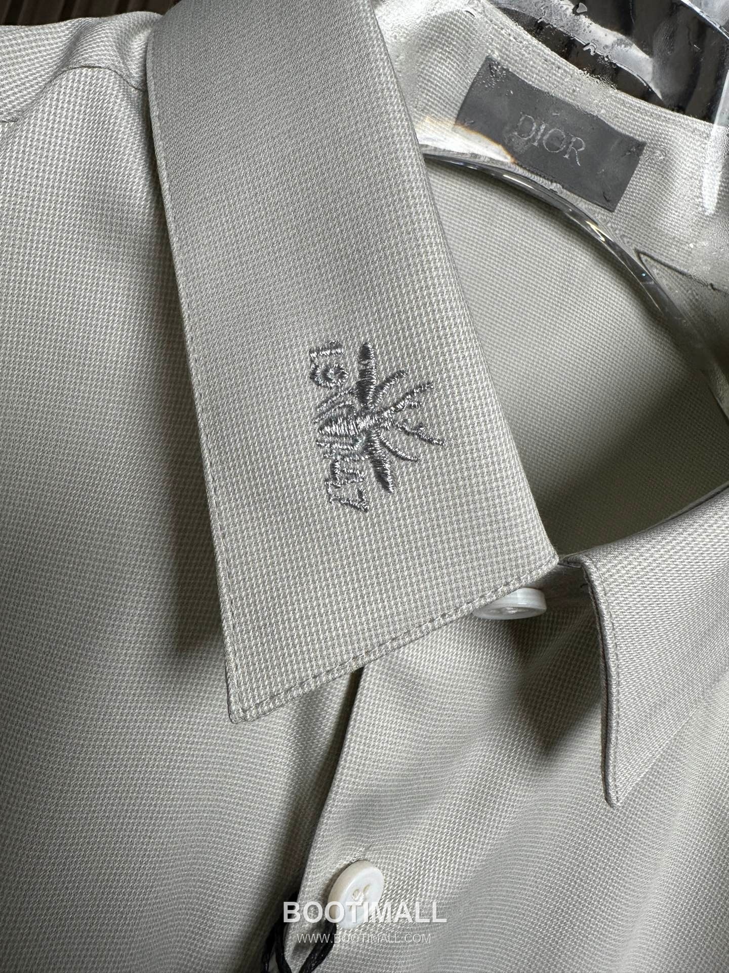 Dior 2026 SS Cotton Shirt with Bee Embroidered Logo 디올 2026 SS 코튼 셔츠 벌 자수 로고 7