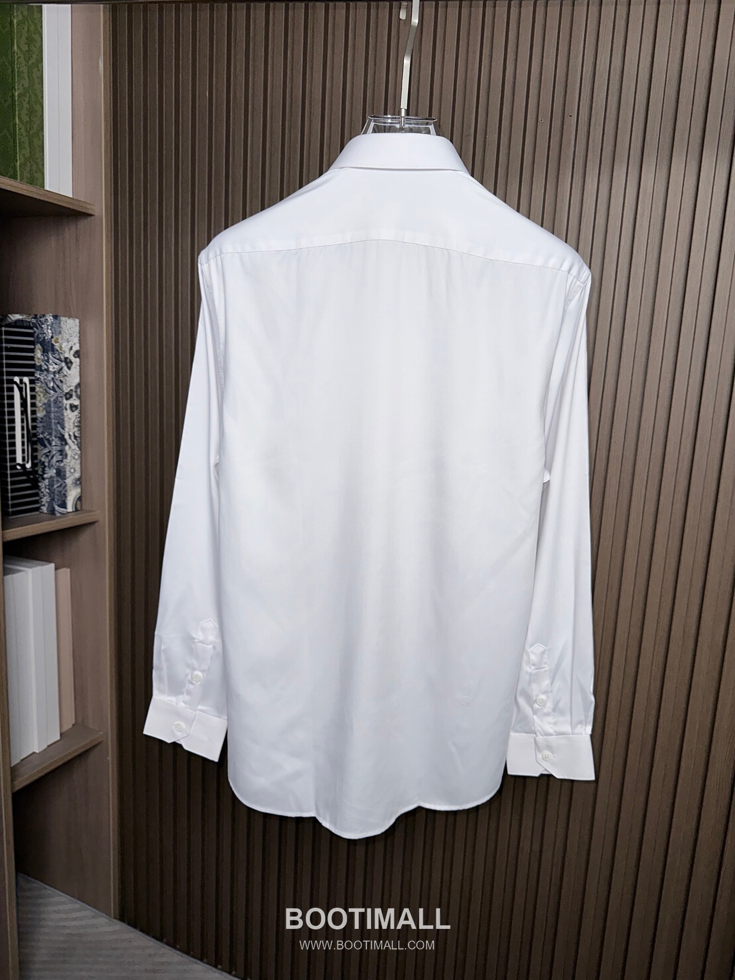 Dior 2026 SS Cotton Shirt with Bee Embroidered Logo 디올 2026 SS 코튼 셔츠 벌 자수 로고 3