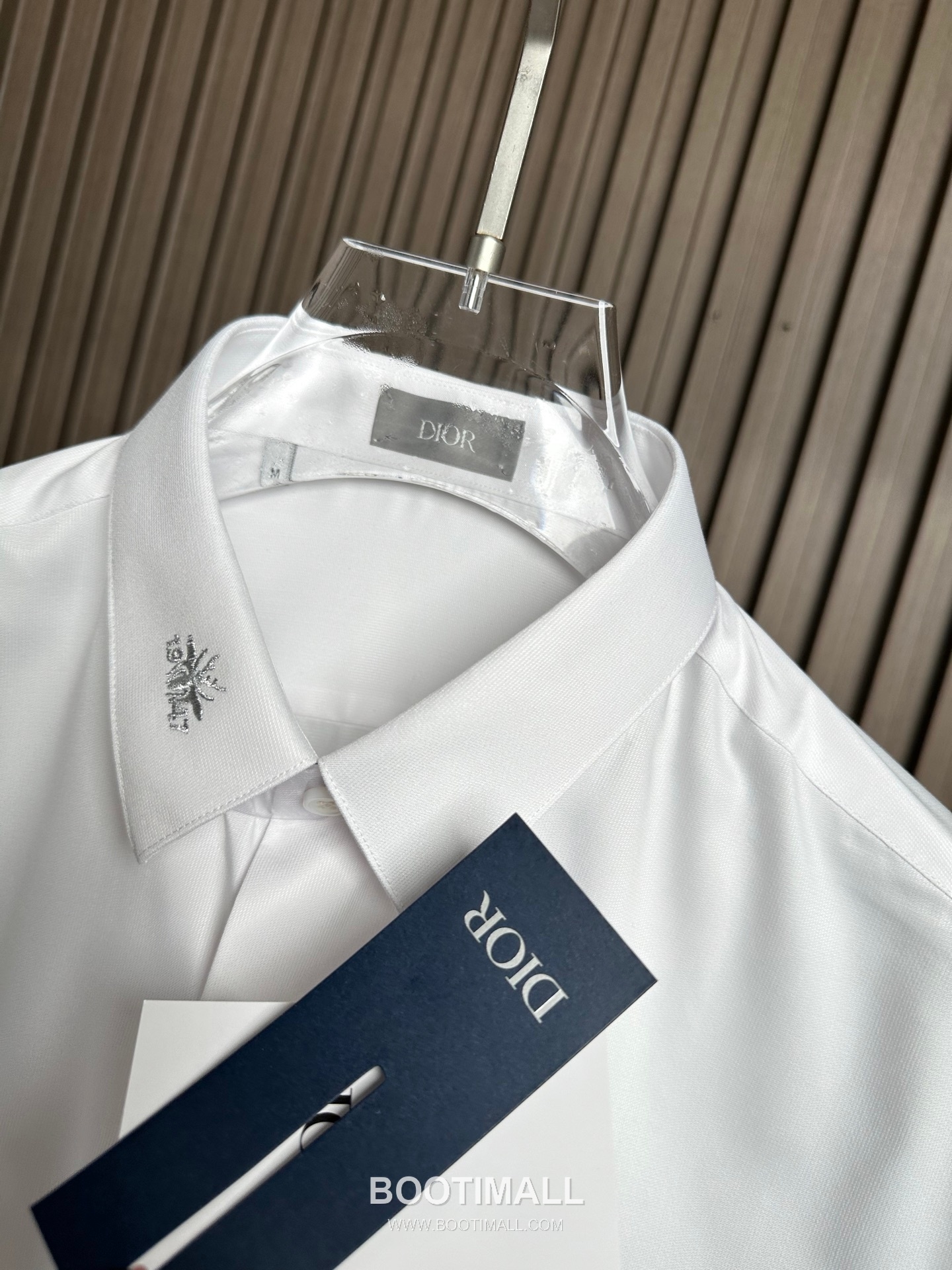 Dior 2026 SS Cotton Shirt with Bee Embroidered Logo 디올 2026 SS 코튼 셔츠 벌 자수 로고 6