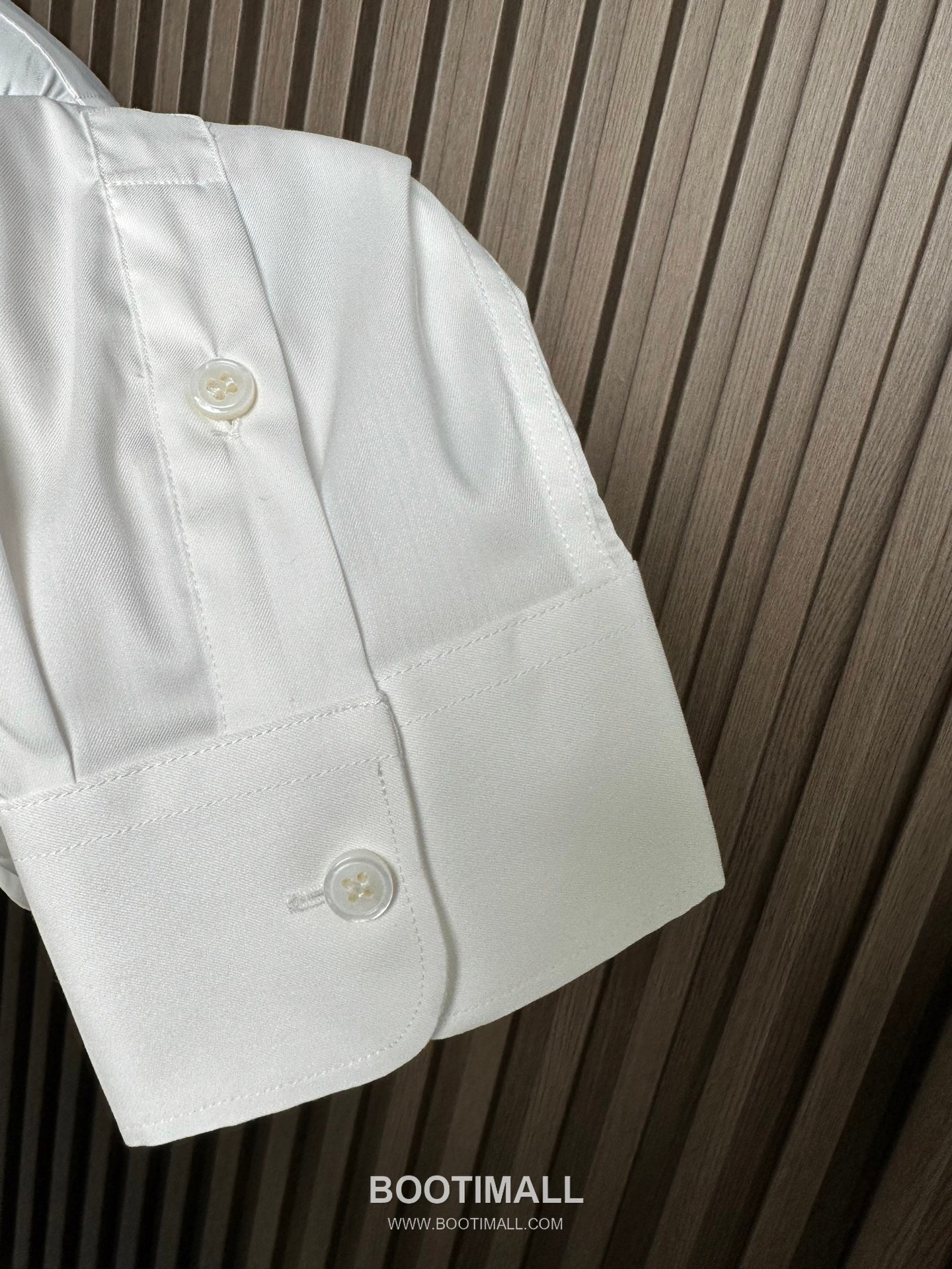 Brunello Cucinelli 2026 SS Cotton Shirt with Minimal Design 브루넬로쿠치넬리 2026 SS 코튼 셔츠 미니멀 디자인 11