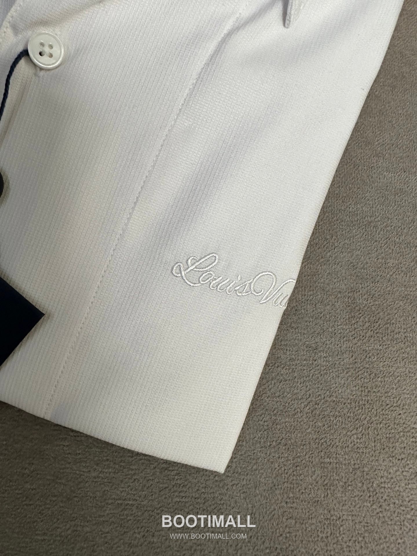 Louis Vuitton 2026 SS Cotton Shirt with Embroidered Logo Patch 루이비통 2026 SS 코튼 셔츠 자수 로고 패치 5