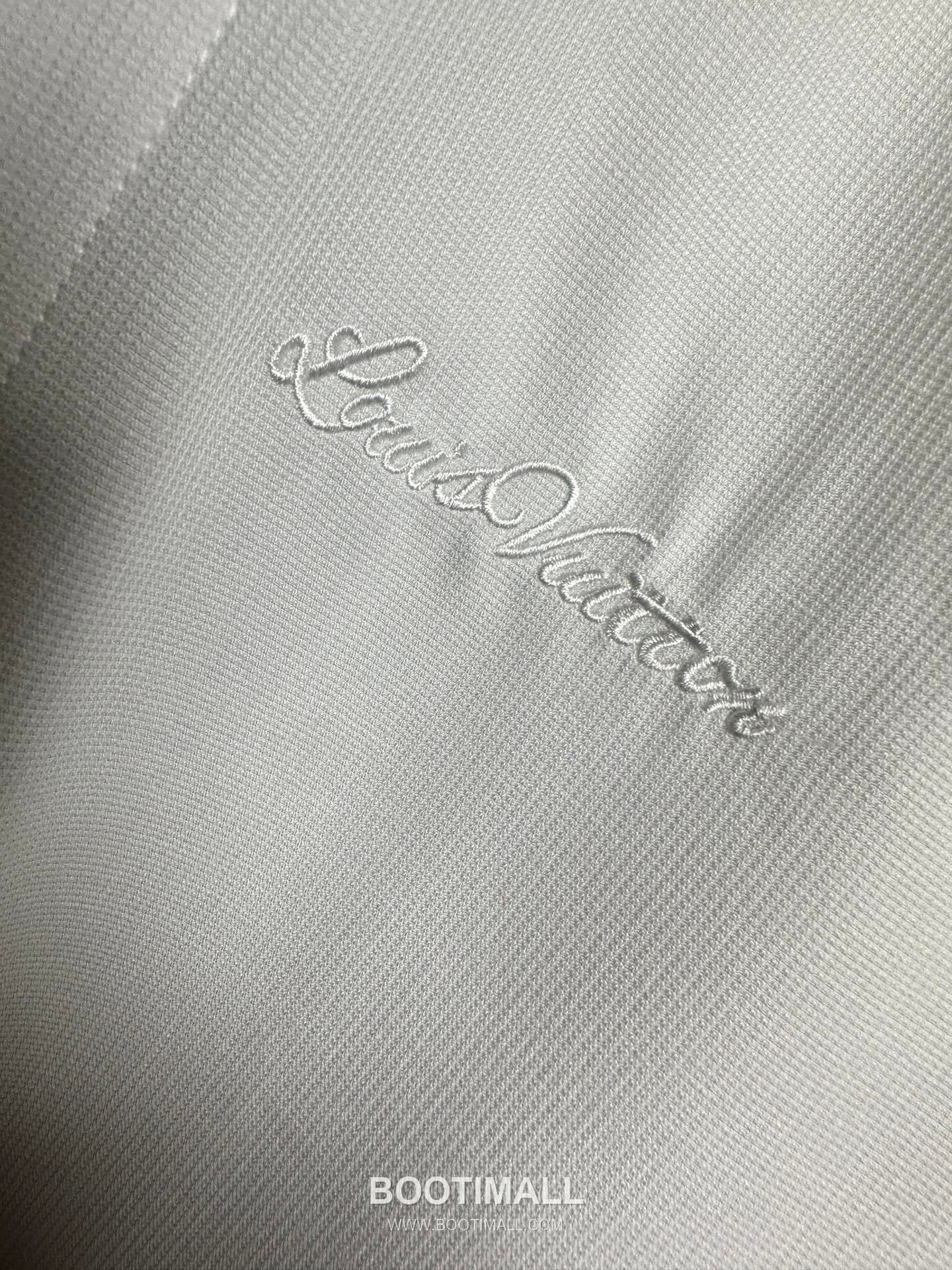 Louis Vuitton 2026 SS Cotton Shirt with Embroidered Logo Patch 루이비통 2026 SS 코튼 셔츠 자수 로고 패치 6