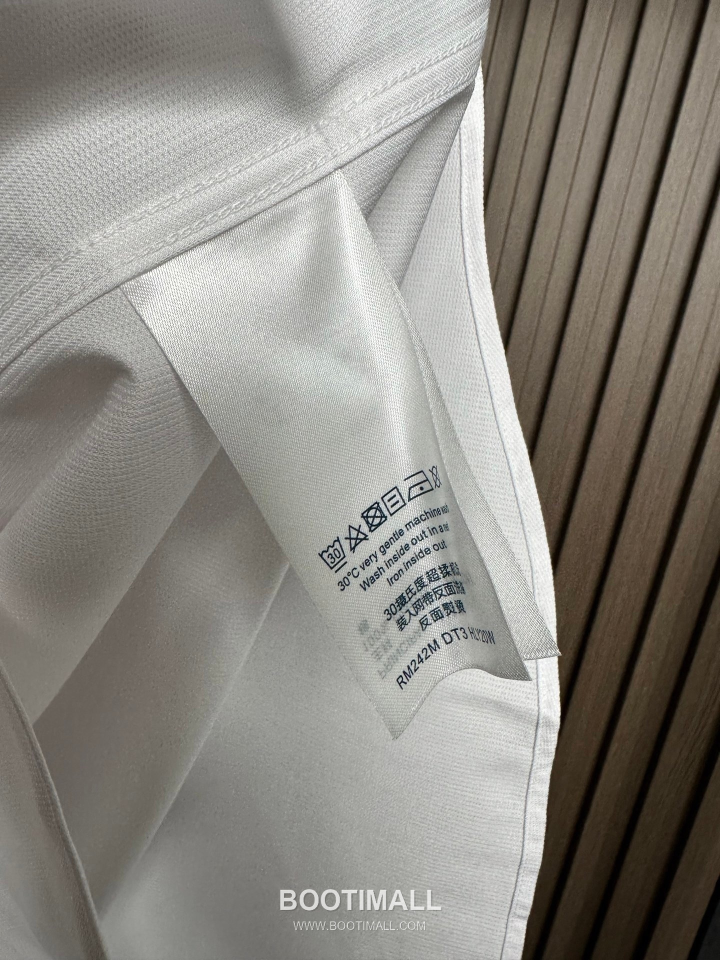 Louis Vuitton 2026 SS Cotton Shirt with Embroidered Logo Patch 루이비통 2026 SS 코튼 셔츠 자수 로고 패치 8