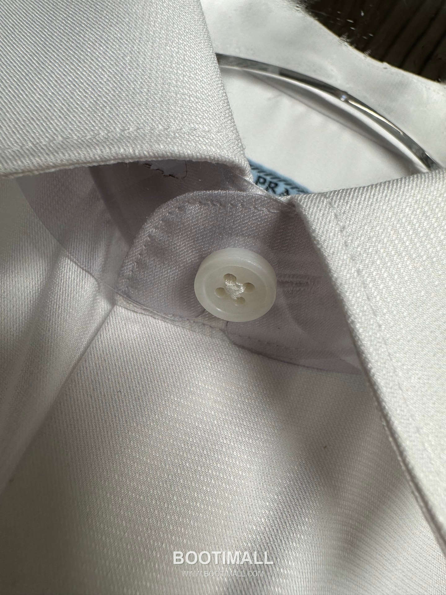 Louis Vuitton 2026 SS Cotton Shirt with Embroidered Logo Patch 루이비통 2026 SS 코튼 셔츠 자수 로고 패치 8