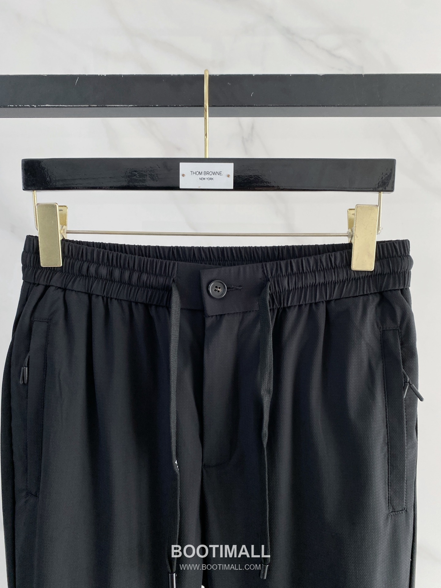 Prada 2026 SS Lyocell Nylon Stretch Pants with Logo Detail 프라다 2026 SS 텐셀 나일론 스트레치 팬츠 로고 디테일 2