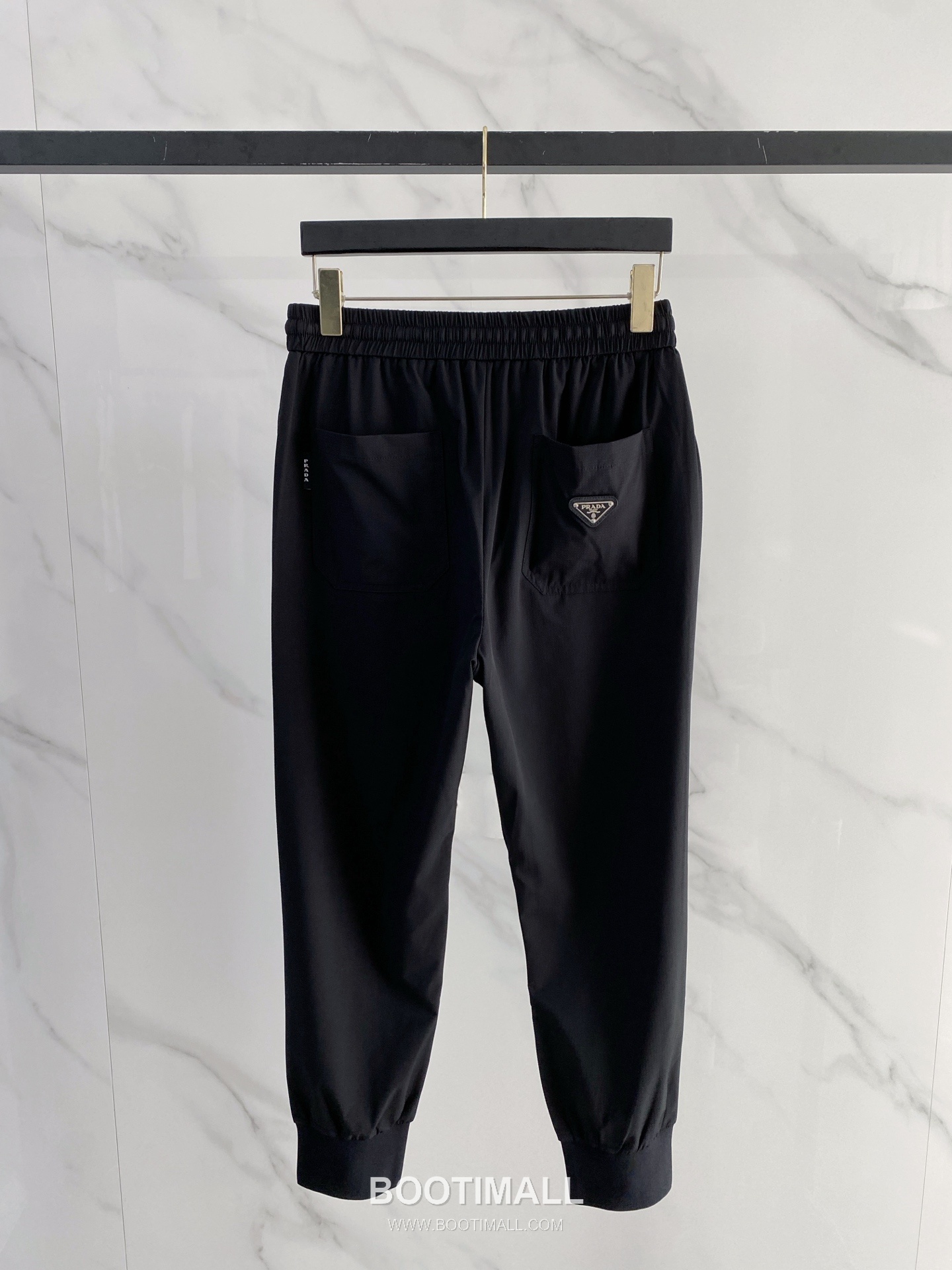 Prada 2026 SS Lyocell Nylon Stretch Pants with Logo Detail 프라다 2026 SS 텐셀 나일론 스트레치 팬츠 로고 디테일 7
