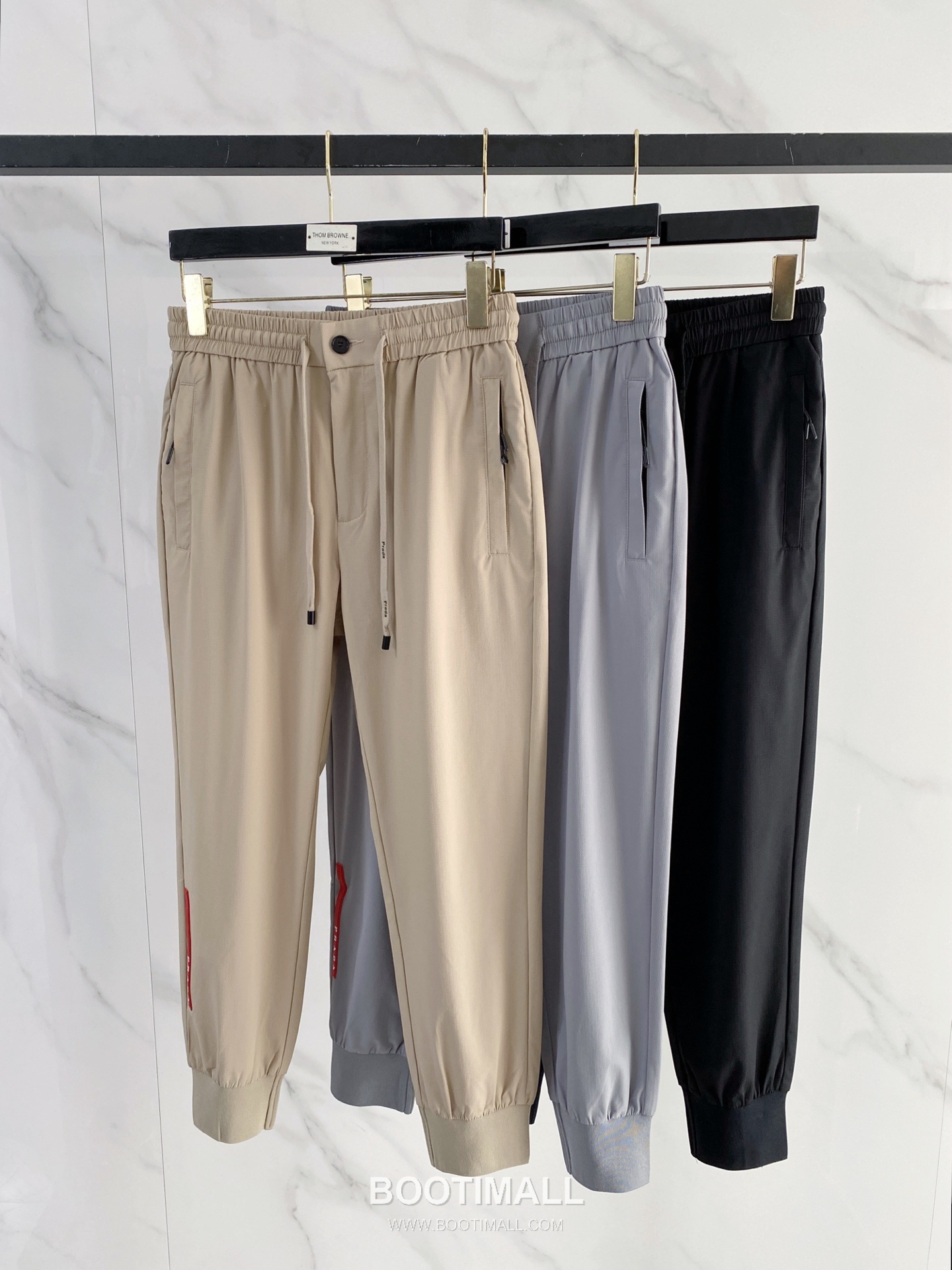 Prada 2026 SS Lyocell Nylon Stretch Pants with Logo Detail 프라다 2026 SS 텐셀 나일론 스트레치 팬츠 로고 디테일 8