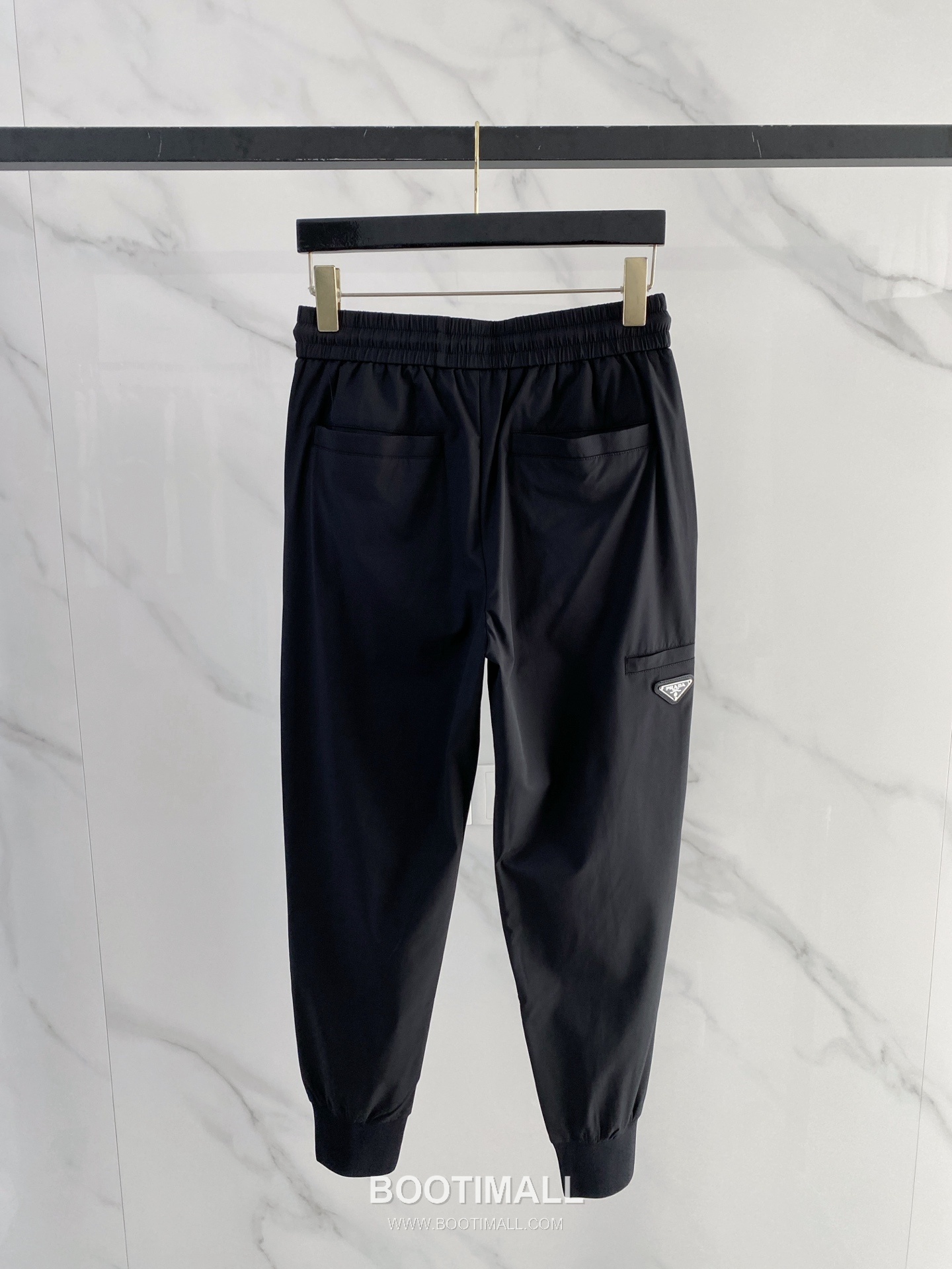 Prada 2026 SS Lyocell Nylon Stretch Pants with Logo Detail 프라다 2026 SS 텐셀 나일론 스트레치 팬츠 로고 디테일 7