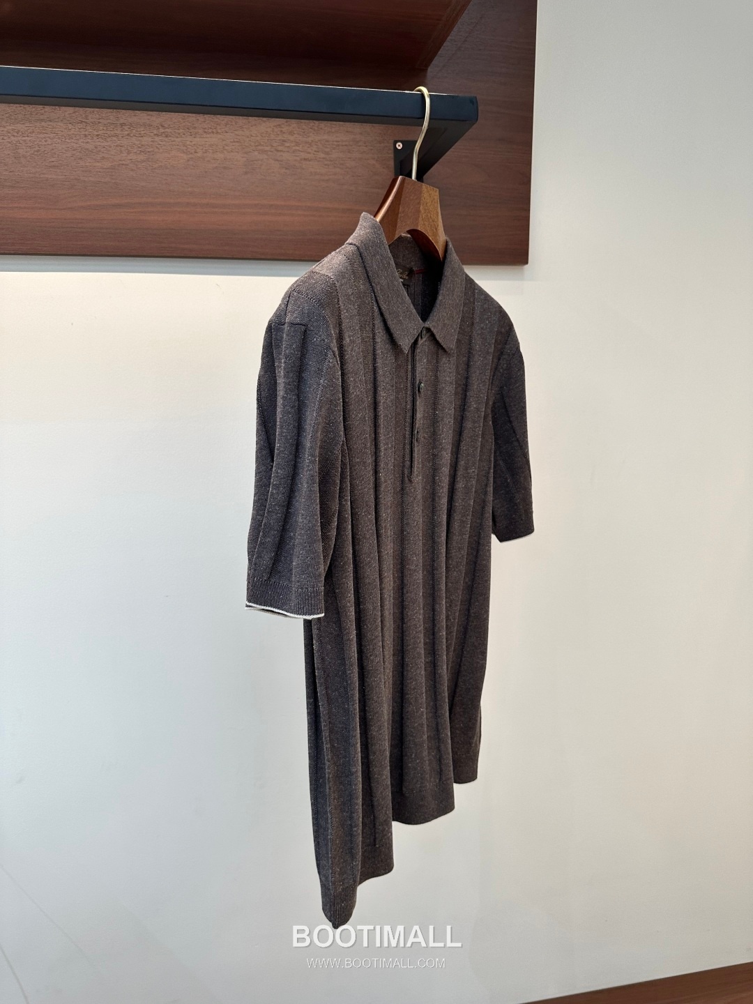 Loro Piana 2026 SS Linen Lyocell Acrylic Knit Polo Shirt with Spread Collar 로로피아나 2026 SS 린넨 라이오셀 아크릴 니트 폴로 셔츠 스프레드 칼라 3