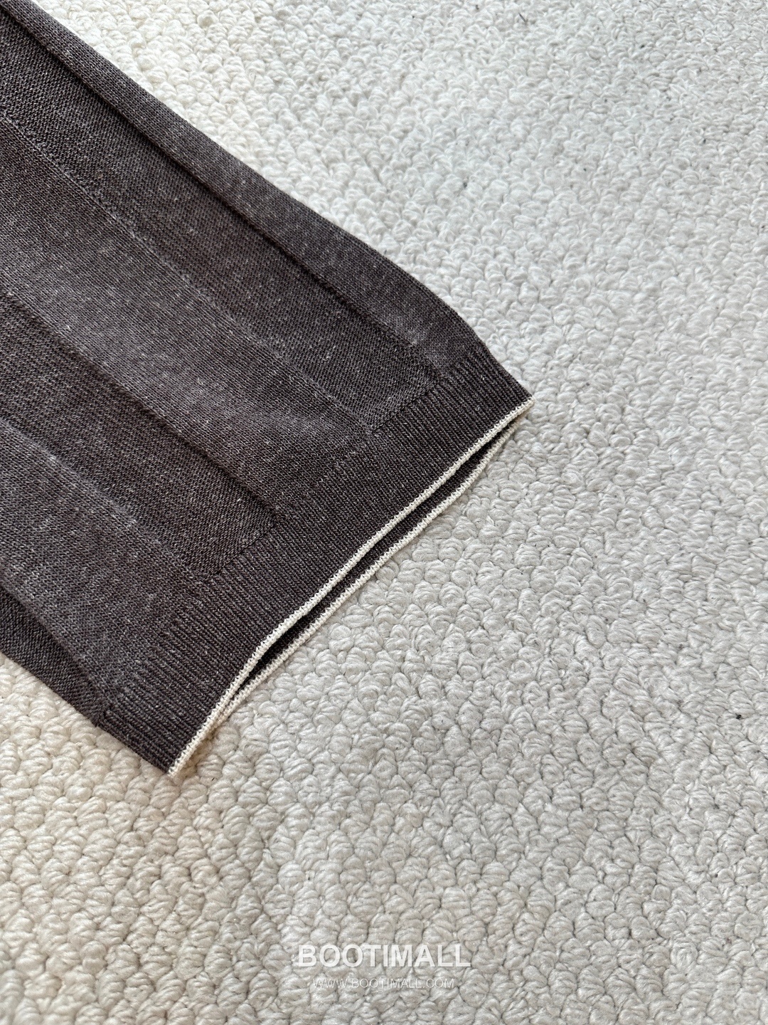 Loro Piana 2026 SS Linen Lyocell Acrylic Knit Polo Shirt with Spread Collar 로로피아나 2026 SS 린넨 라이오셀 아크릴 니트 폴로 셔츠 스프레드 칼라 7