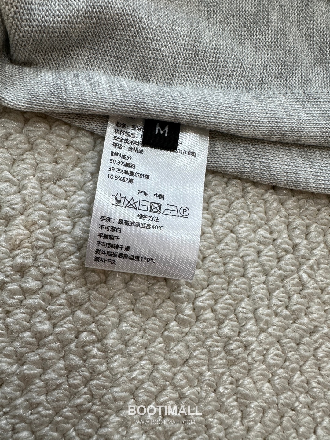 Loro Piana 2026 SS Linen Lyocell Acrylic Knit Polo Shirt with Spread Collar 로로피아나 2026 SS 린넨 라이오셀 아크릴 니트 폴로 셔츠 스프레드 칼라 10