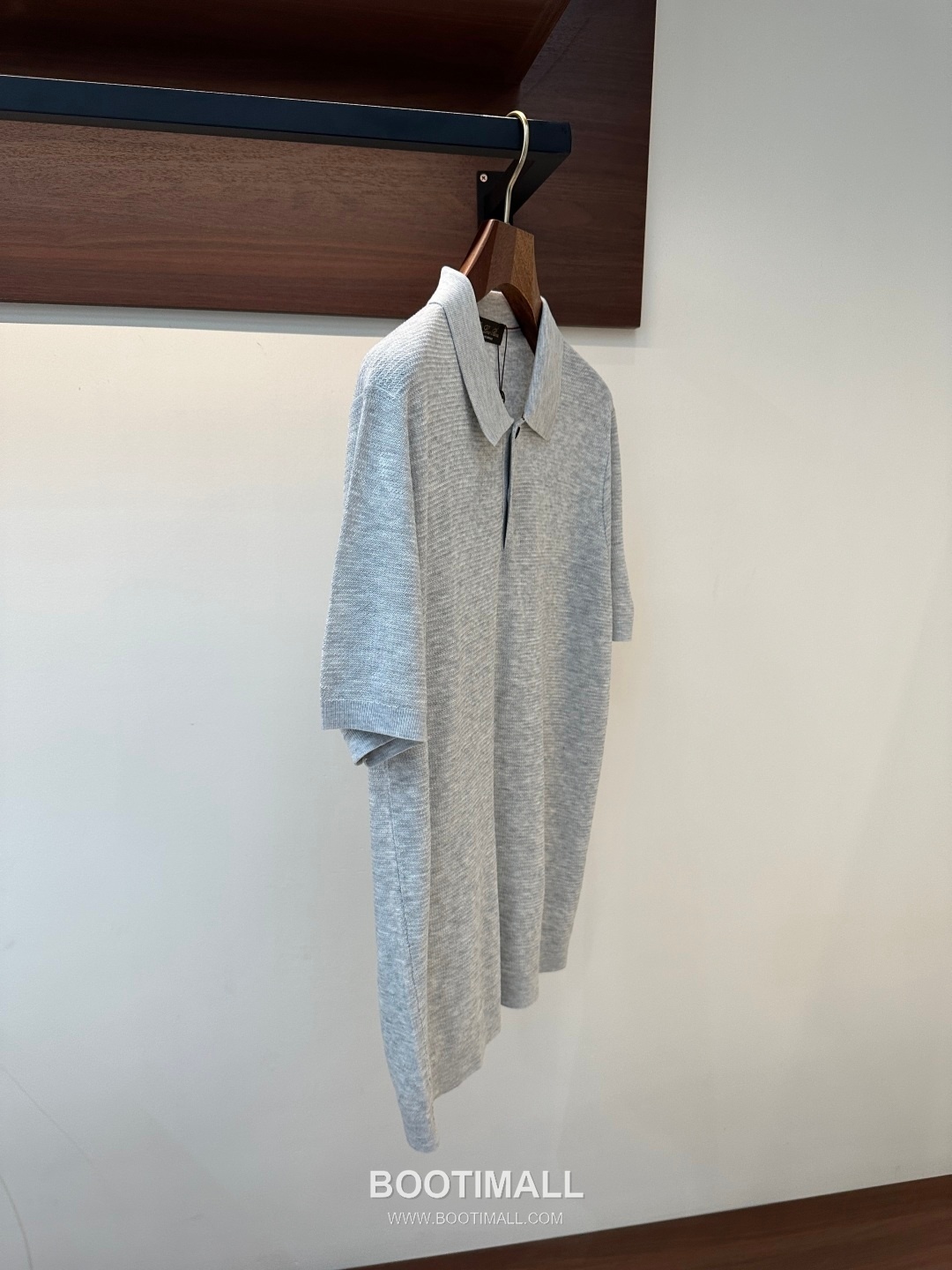 Loro Piana 2026 SS Linen Lyocell Acrylic Knit Polo Shirt with Spread Collar 로로피아나 2026 SS 린넨 라이오셀 아크릴 니트 폴로 셔츠 스프레드 칼라 3