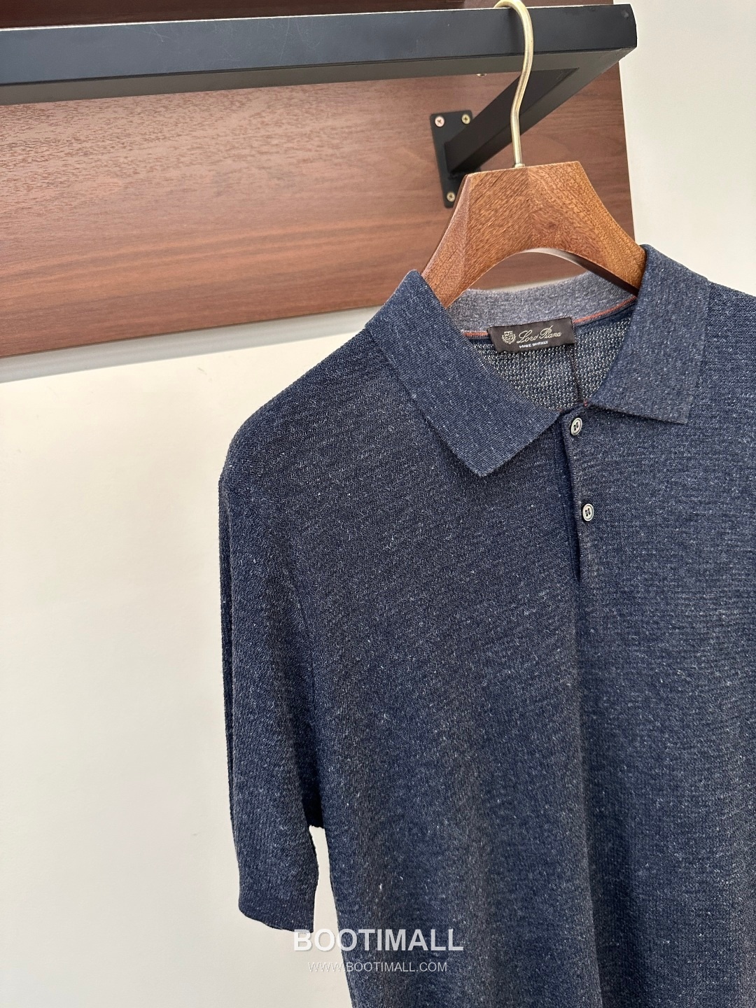 Loro Piana 2026 SS Linen Lyocell Acrylic Knit Polo Shirt with Spread Collar 로로피아나 2026 SS 린넨 라이오셀 아크릴 니트 폴로 셔츠 스프레드 칼라 2