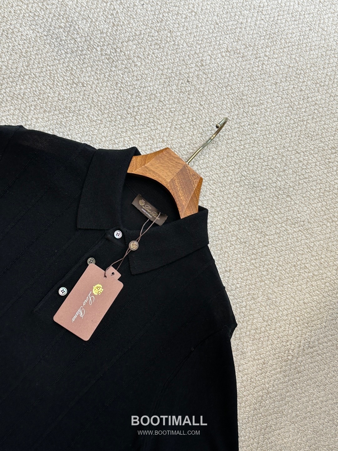 Loro Piana 2026 SS Linen Lyocell Acrylic Knit Polo Shirt with Spread Collar 로로피아나 2026 SS 린넨 라이오셀 아크릴 니트 폴로 셔츠 스프레드 칼라 6