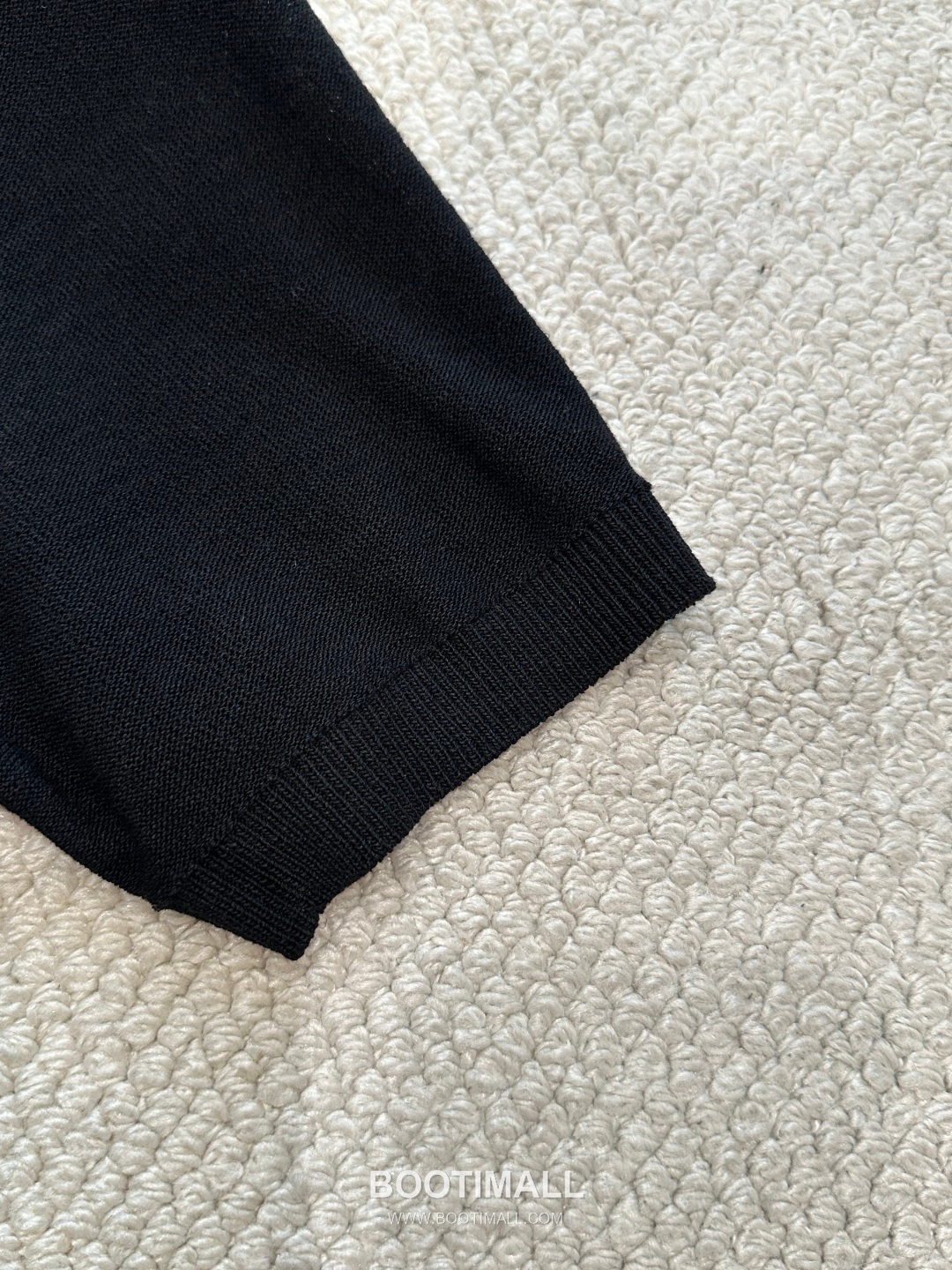 Loro Piana 2026 SS Linen Lyocell Acrylic Knit Polo Shirt with Spread Collar 로로피아나 2026 SS 린넨 라이오셀 아크릴 니트 폴로 셔츠 스프레드 칼라 7