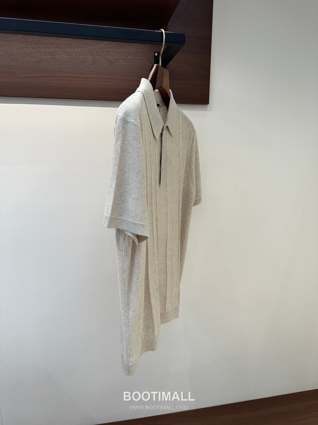 Loro Piana 2026 SS Linen Lyocell Acrylic Knit Polo Shirt with Spread Collar 로로피아나 2026 SS 린넨 라이오셀 아크릴 니트 폴로 셔츠 스프레드 칼라 3