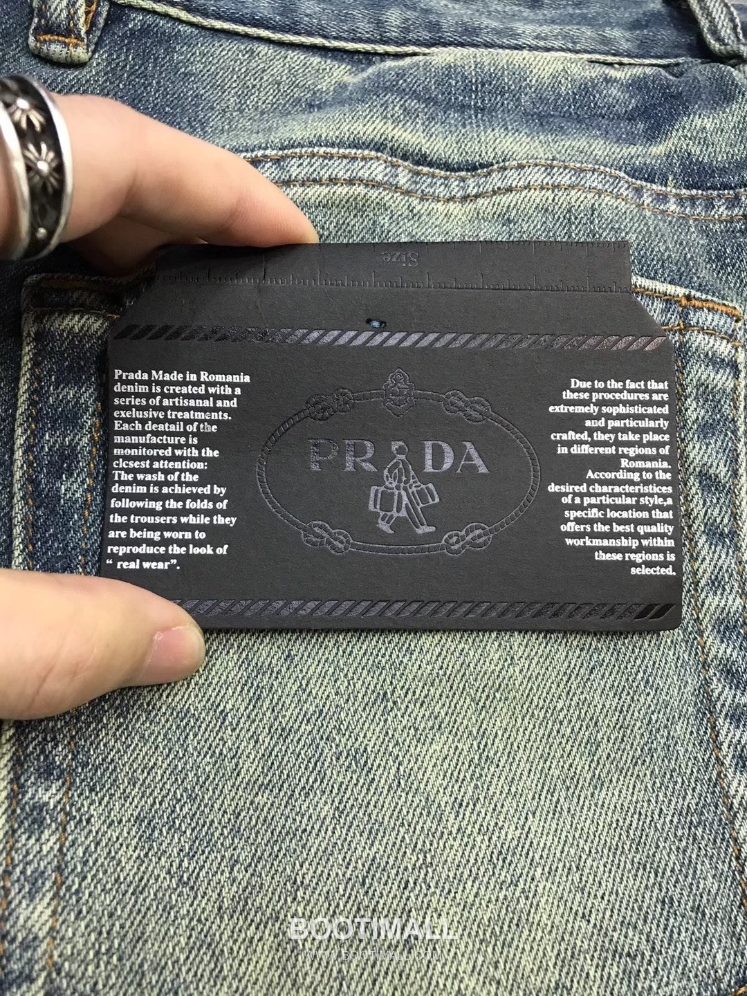 Prada 2026 SS Cotton Denim Pants with Embroidered Logo Patch 프라다 2026 SS 코튼 데님 팬츠 자수 로고 패치 20