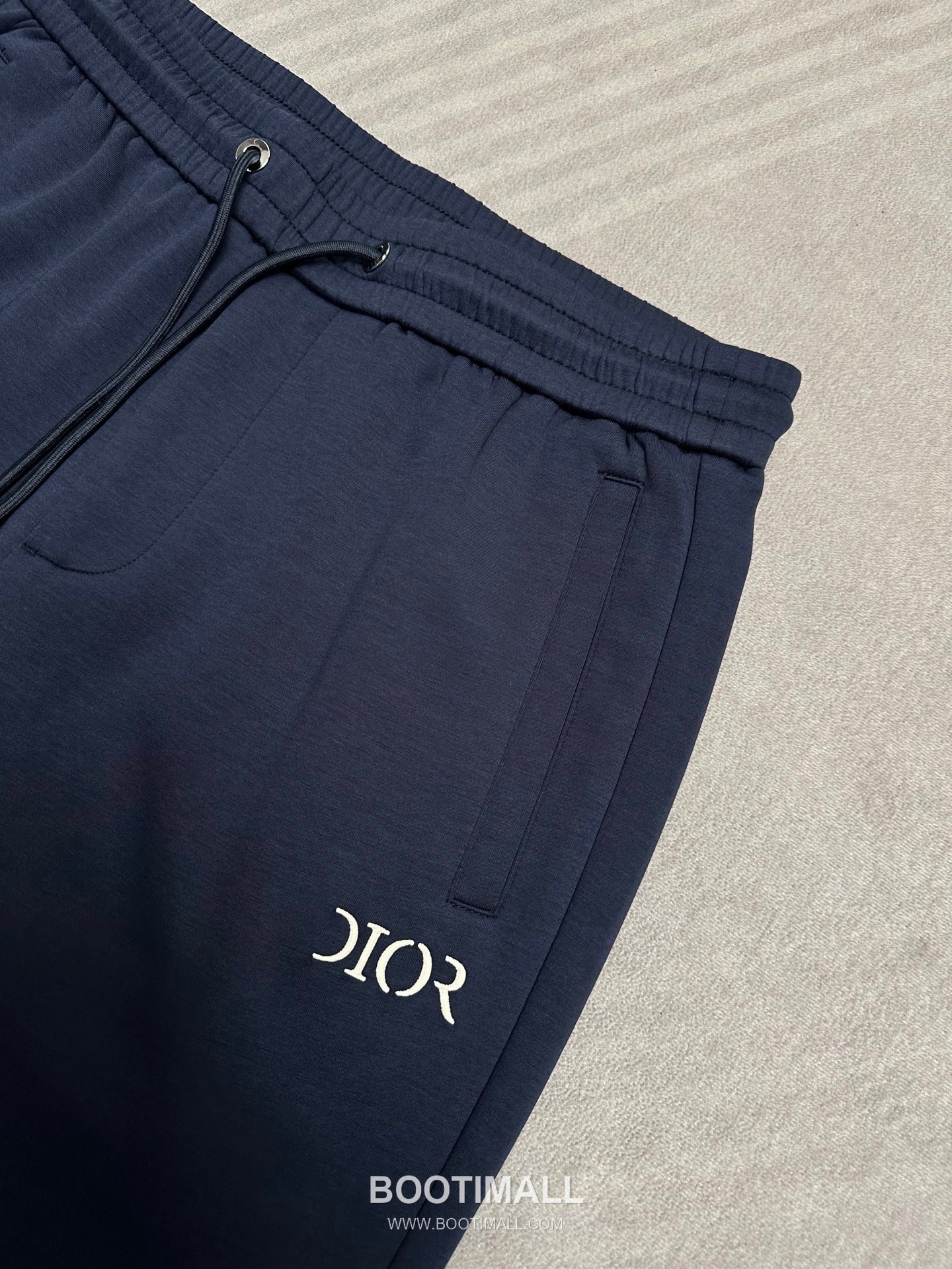 Dior 2026 SS Acetate Blend Pants with Embroidered Detail 디올 2026 SS 아세테이트 혼방 팬츠 자수 디테일 7