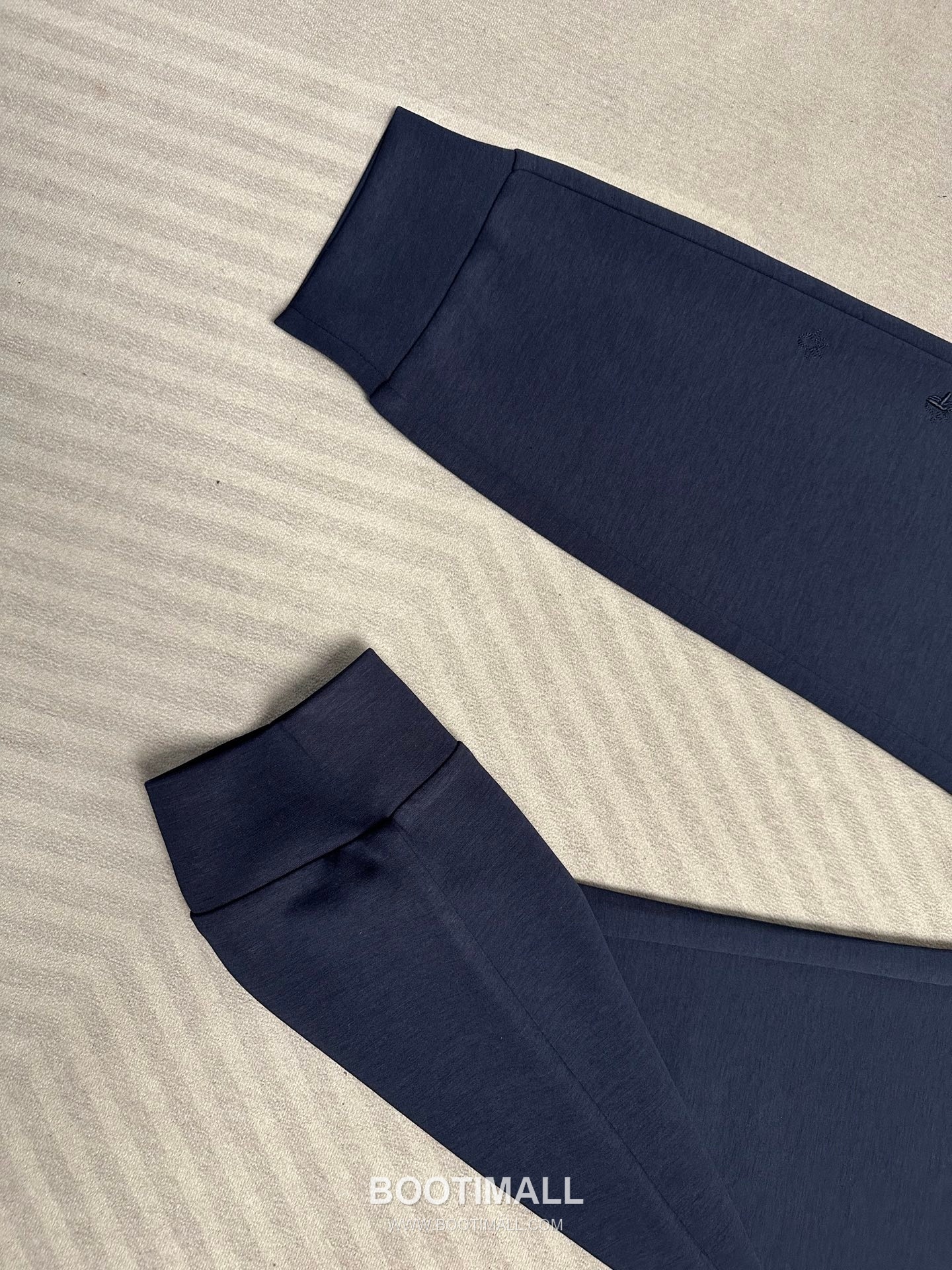 Dior 2026 SS Acetate Blend Pants with Embroidered Detail 디올 2026 SS 아세테이트 혼방 팬츠 자수 디테일 9