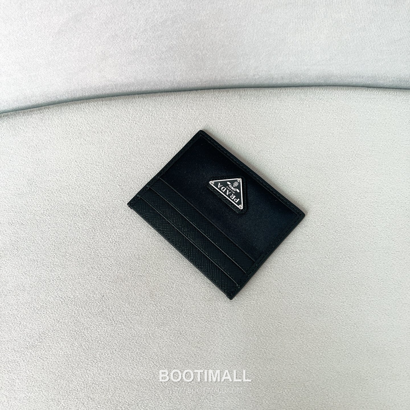 Prada Oil Wax Leather Card Holder Wallet with Triangle Logo Detail 프라다 오일왁스 레더 트라이앵글 로고 카드홀더 지갑 P398766022 10cm 6
