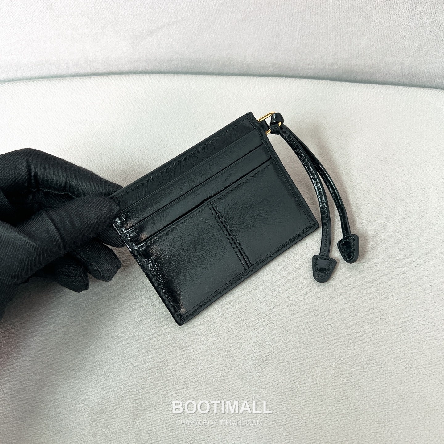 Prada Oil Wax Leather Card Holder Wallet with Triangle Logo Detail 프라다 오일왁스 레더 트라이앵글 로고 카드홀더 지갑 P398766022 10cm 5