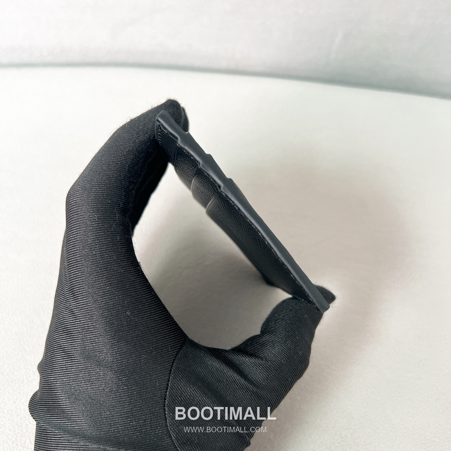 Prada Cross Grain Calfskin Leather Card Holder Wallet with Triangle Logo Detail 프라다 크로스그레인 카프스킨 레더 트라이앵글 로고 카드홀더 지갑 P398766022 10cm 4