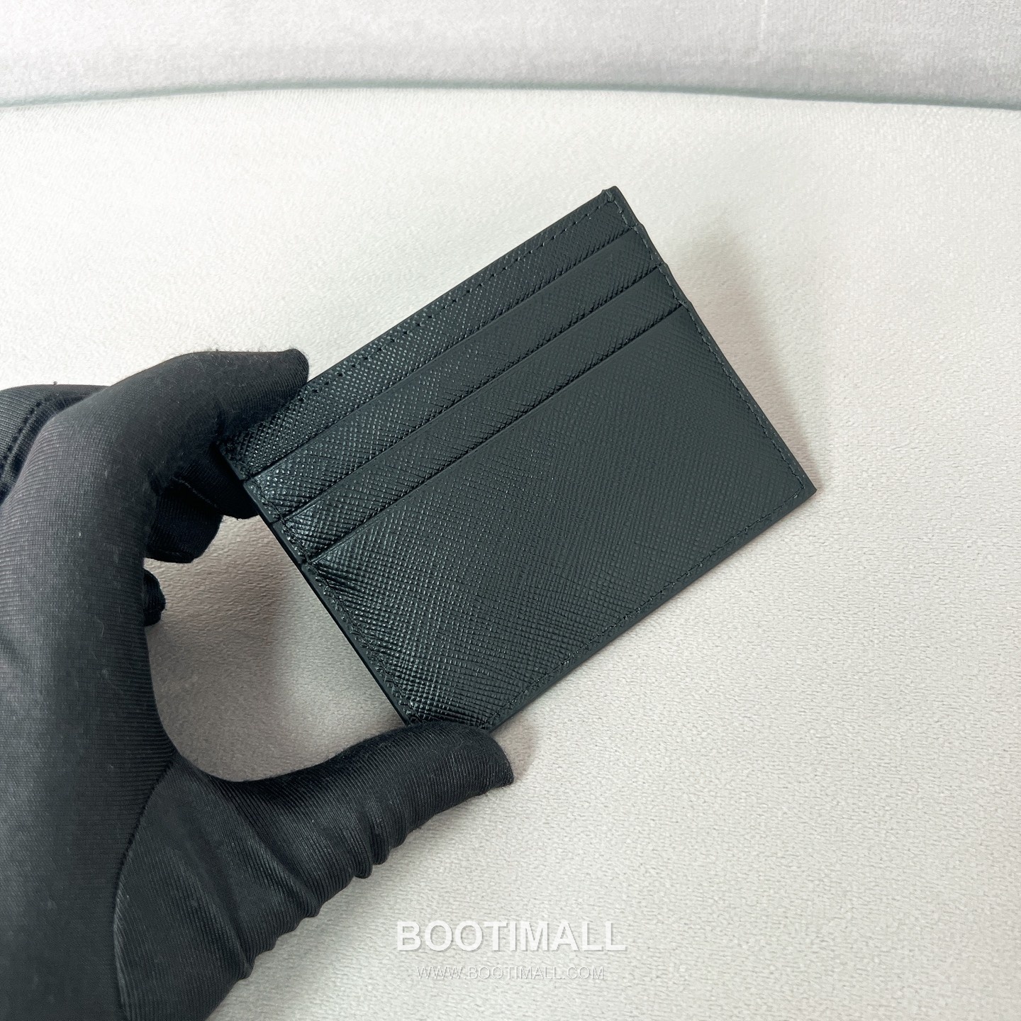 Prada Cross Grain Calfskin Leather Card Holder Wallet with Triangle Logo Detail 프라다 크로스그레인 카프스킨 레더 트라이앵글 로고 카드홀더 지갑 P398766022 10cm 5