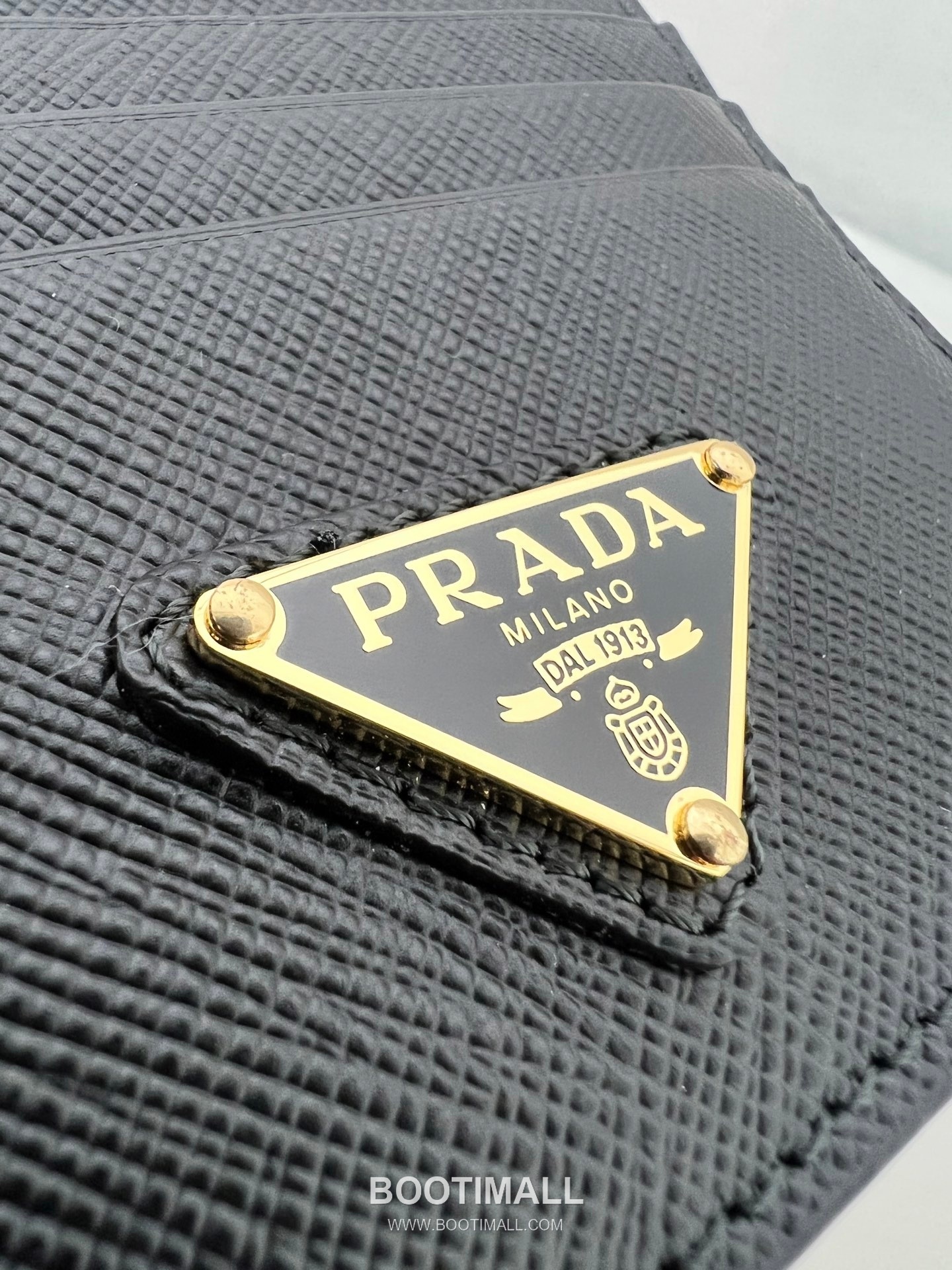 Prada Cross Grain Calfskin Leather Card Holder Wallet with Triangle Logo Detail 프라다 크로스그레인 카프스킨 레더 트라이앵글 로고 카드홀더 지갑 P398766022 10cm 7