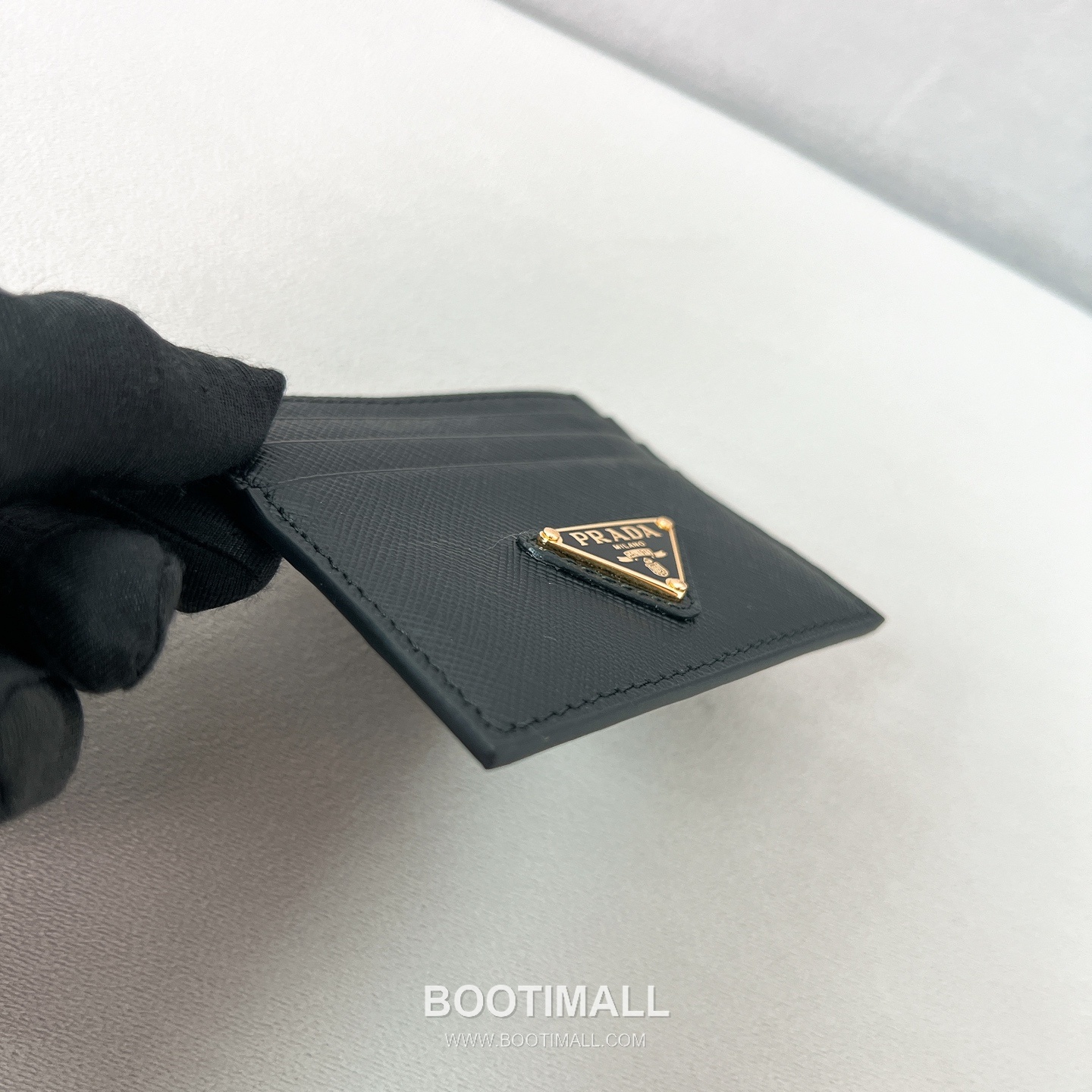 Prada Cross Grain Calfskin Leather Card Holder Wallet with Triangle Logo Detail 프라다 크로스그레인 카프스킨 레더 트라이앵글 로고 카드홀더 지갑 P398766022 10cm 8