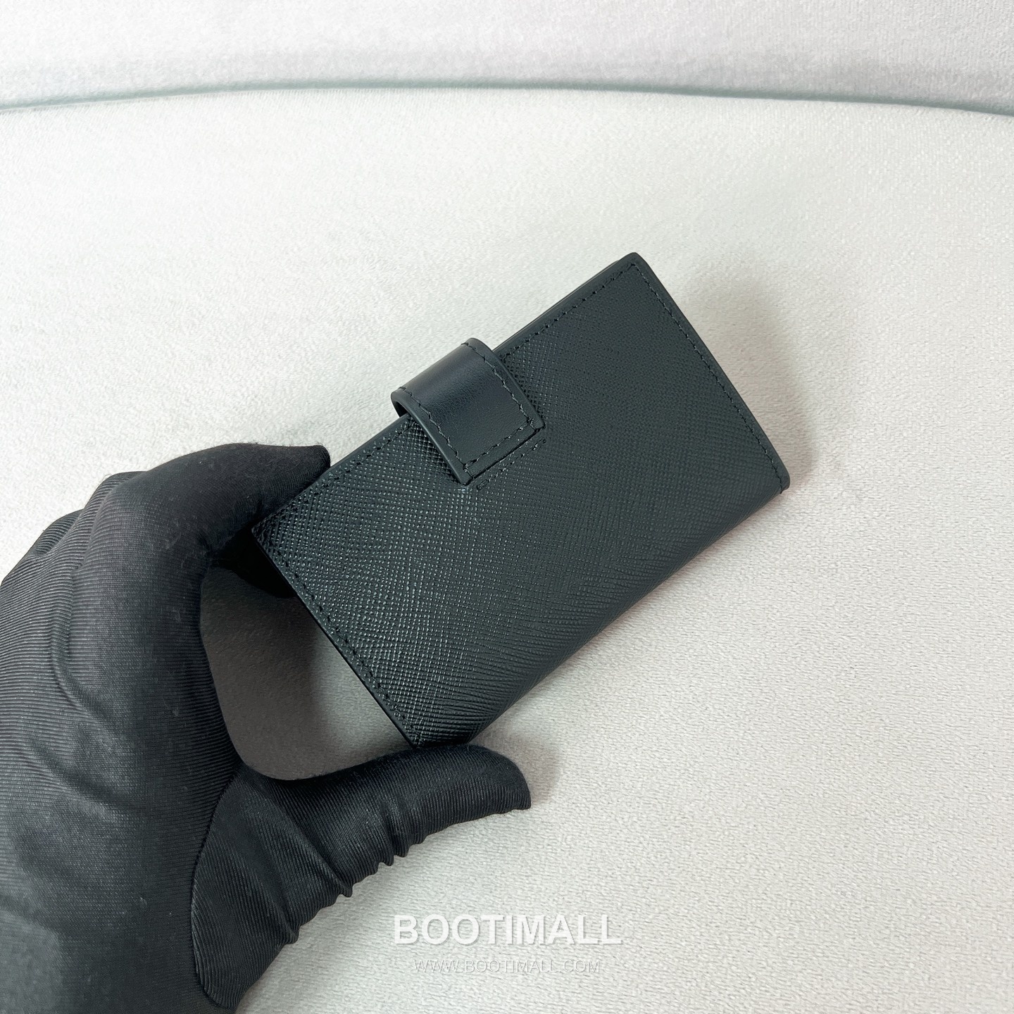 Prada Saffiano Leather Card Holder Wallet with Triangle Logo Detail 프라다 사피아노 레더 트라이앵글 로고 카드홀더 지갑 P398766028 11cm 4