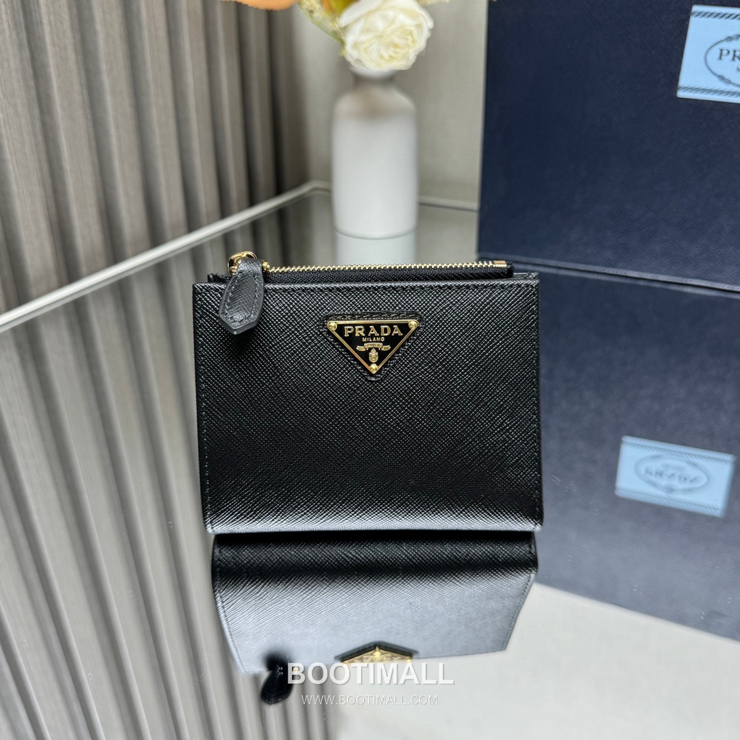 Prada Saffiano Leather Compact Wallet with Zip Coin Pocket Triangle Logo Detail 프라다 사피아노 레더 지퍼 코인포켓 트라이앵글 로고 반지갑 1ML050 11.5cm 8