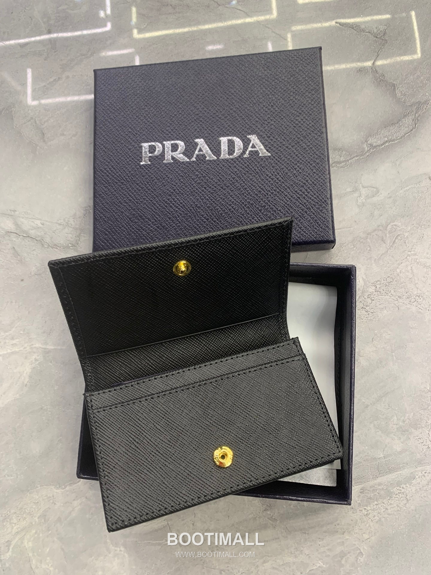 Prada Calfskin Leather Card Holder Wallet with Snap Closure Detail 프라다 카프스킨 레더 스냅 클로저 카드홀더 지갑 1MC122 11cm 6
