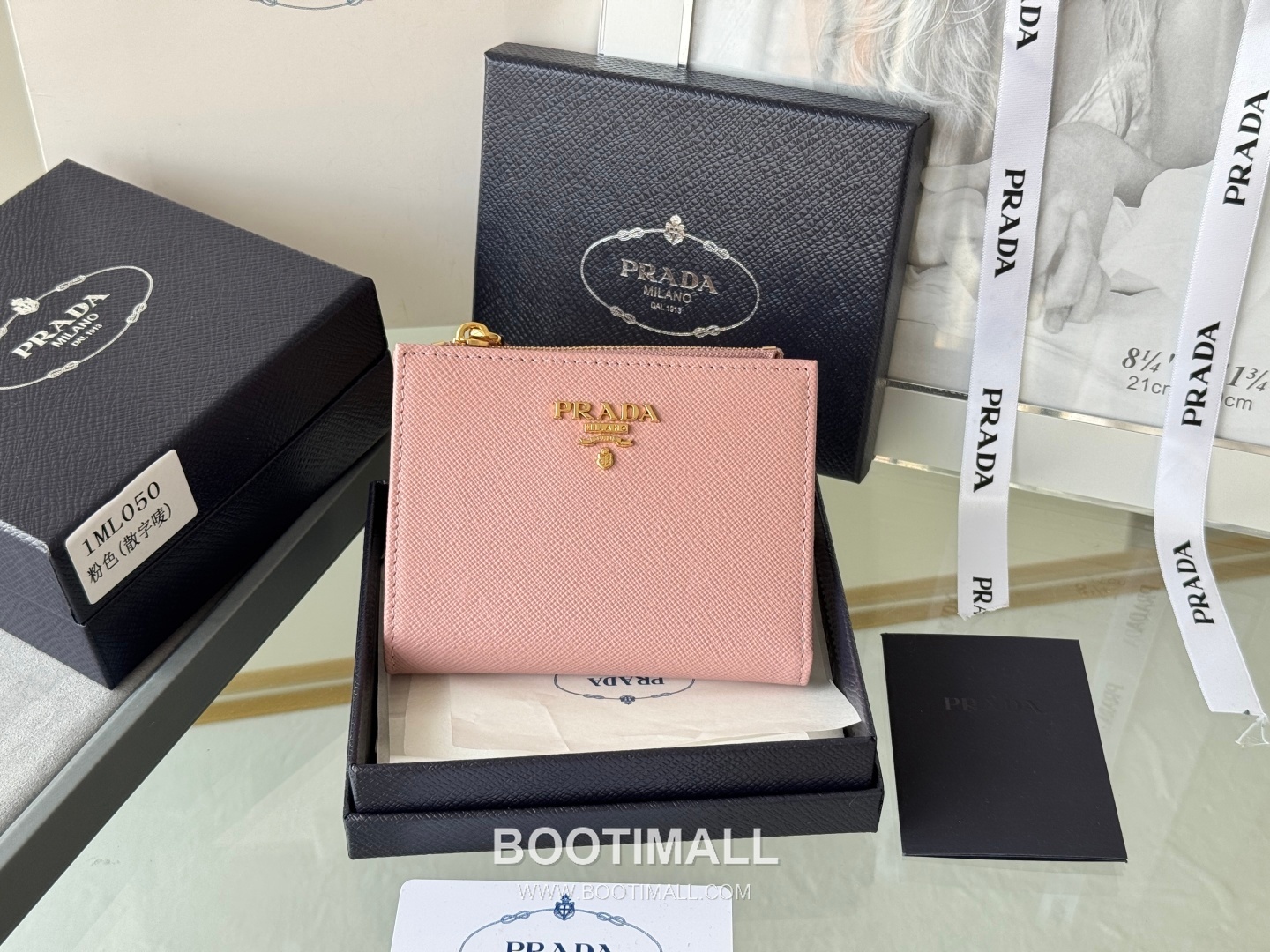 Prada Saffiano Leather Compact Wallet with Snap Closure Card Slot Detail 프라다 사피아노 레더 스냅 클로저 카드슬롯 반지갑 1ML050 10cm 1