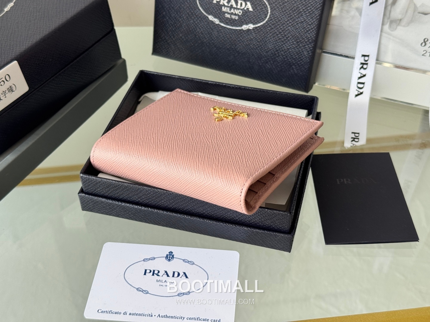 Prada Saffiano Leather Compact Wallet with Snap Closure Card Slot Detail 프라다 사피아노 레더 스냅 클로저 카드슬롯 반지갑 1ML050 10cm 5