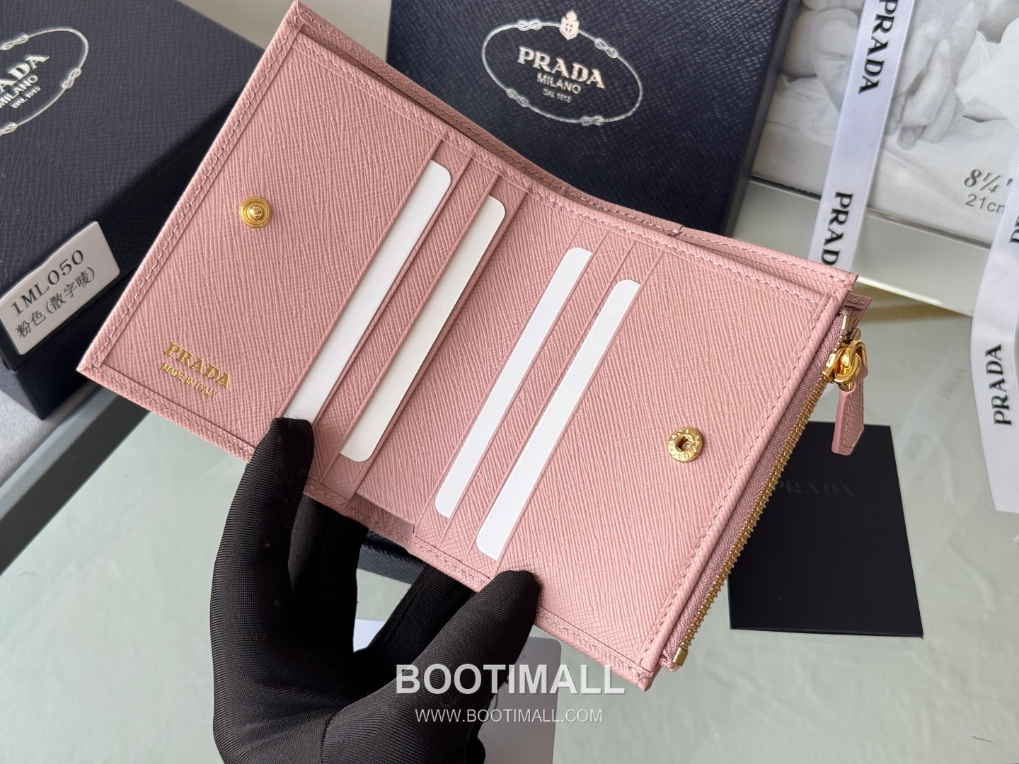 Prada Saffiano Leather Compact Wallet with Snap Closure Card Slot Detail 프라다 사피아노 레더 스냅 클로저 카드슬롯 반지갑 1ML050 10cm 8