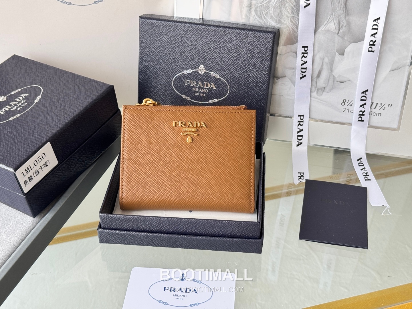 Prada Saffiano Leather Compact Wallet with Snap Closure Card Slot Detail 프라다 사피아노 레더 스냅 클로저 카드슬롯 반지갑 1ML050 10cm 1