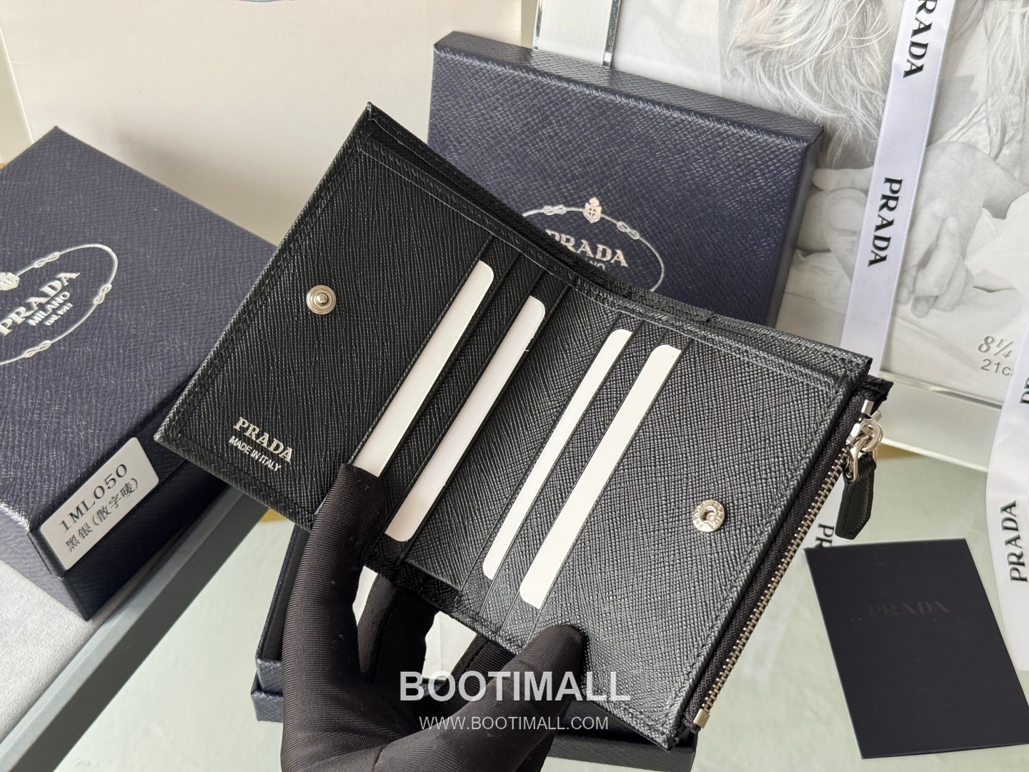 Prada Saffiano Leather Compact Wallet with Snap Closure Card Slot Detail 프라다 사피아노 레더 스냅 클로저 카드슬롯 반지갑 1ML050 10cm 8