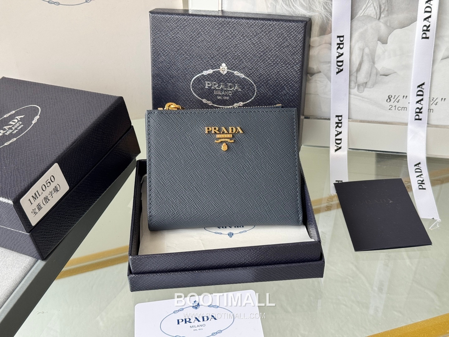 Prada Saffiano Leather Compact Wallet with Snap Closure Card Slot Detail 프라다 사피아노 레더 스냅 클로저 카드슬롯 반지갑 1ML050 10cm 1