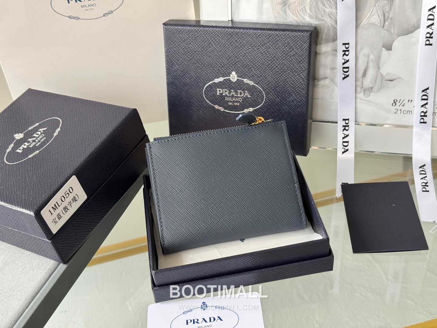 Prada Saffiano Leather Compact Wallet with Snap Closure Card Slot Detail 프라다 사피아노 레더 스냅 클로저 카드슬롯 반지갑 1ML050 10cm 2