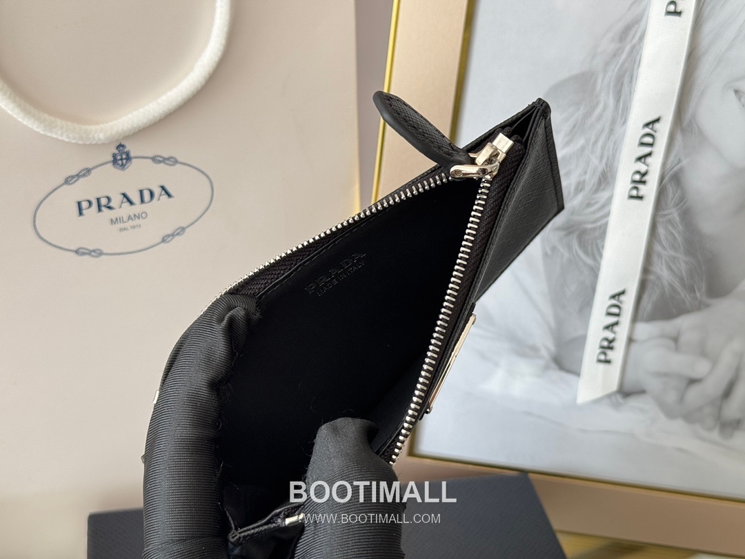 Prada Saffiano Leather Card Holder Wallet with Zip Coin Pocket Detail 프라다 사피아노 레더 지퍼 코인포켓 카드홀더 지갑 1MC079 15cm 9