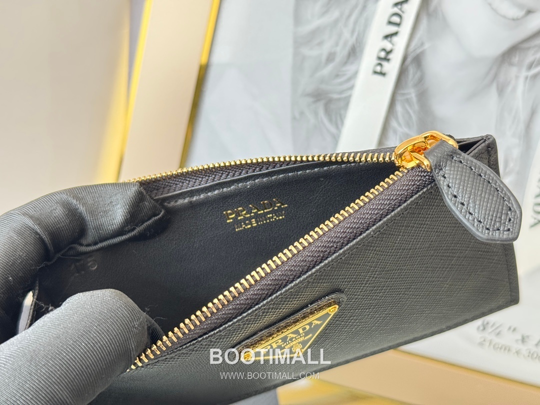 Prada Saffiano Leather Card Holder Wallet with Zip Coin Pocket Detail 프라다 사피아노 레더 지퍼 코인포켓 카드홀더 지갑 1MC079 15cm 10