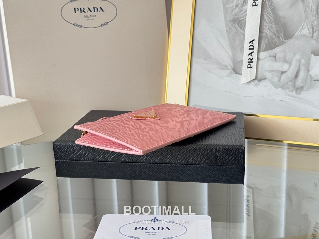 Prada Saffiano Leather Card Holder Wallet with Zip Coin Pocket Detail 프라다 사피아노 레더 지퍼 코인포켓 카드홀더 지갑 1MC079 15cm 6
