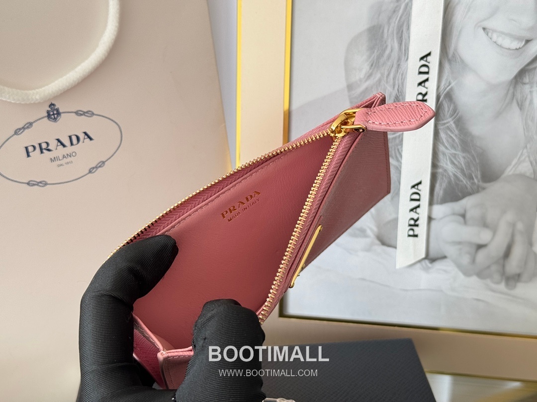 Prada Saffiano Leather Card Holder Wallet with Zip Coin Pocket Detail 프라다 사피아노 레더 지퍼 코인포켓 카드홀더 지갑 1MC079 15cm 9