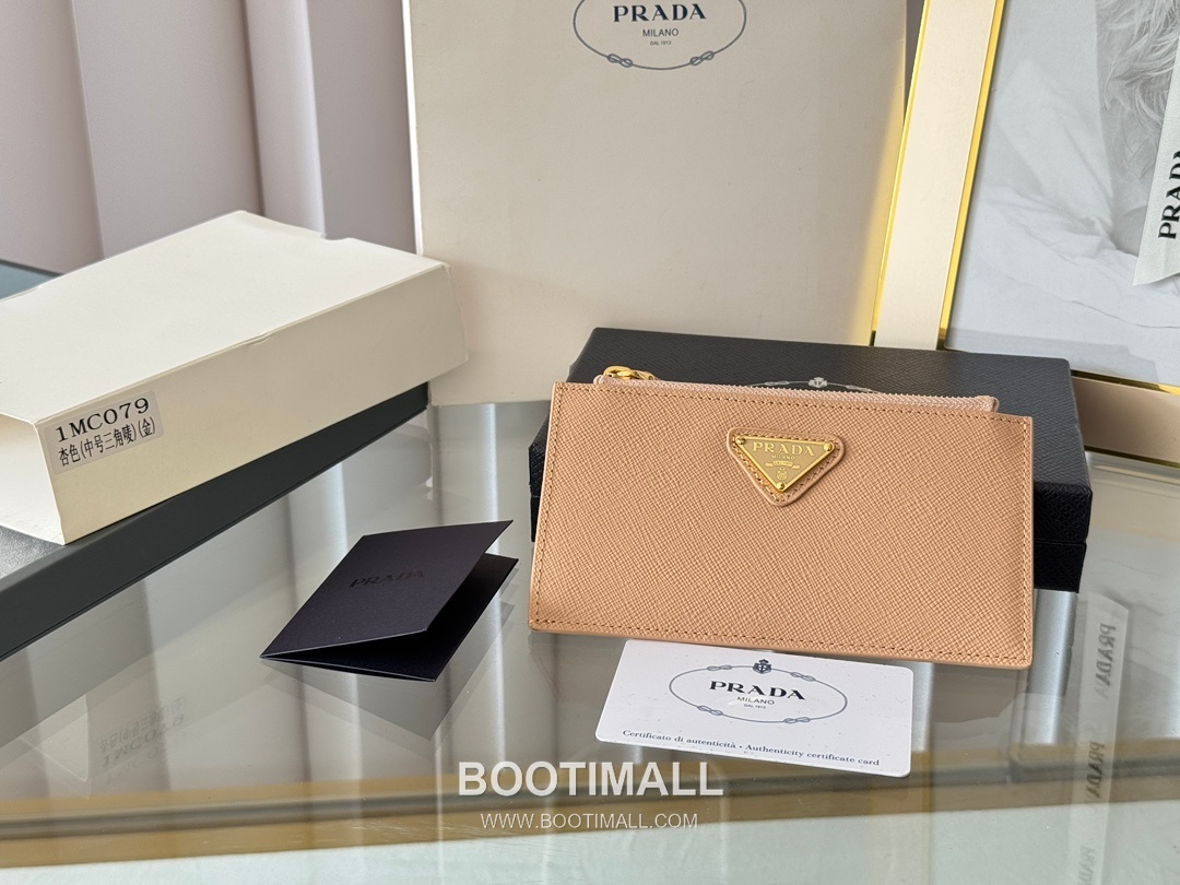 Prada Saffiano Leather Card Holder Wallet with Zip Coin Pocket Detail 프라다 사피아노 레더 지퍼 코인포켓 카드홀더 지갑 1MC079 15cm 1