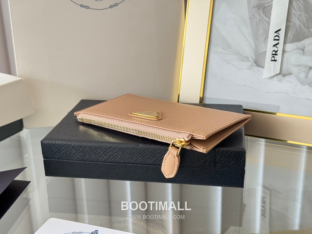 Prada Saffiano Leather Card Holder Wallet with Zip Coin Pocket Detail 프라다 사피아노 레더 지퍼 코인포켓 카드홀더 지갑 1MC079 15cm 4