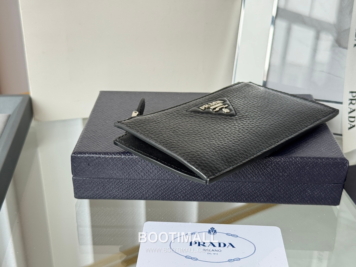 Prada Pebbled Calfskin Leather Card Holder Wallet with Zip Coin Pocket Detail 프라다 페블드 카프스킨 레더 지퍼 코인포켓 카드홀더 지갑 2MC086 13cm 5