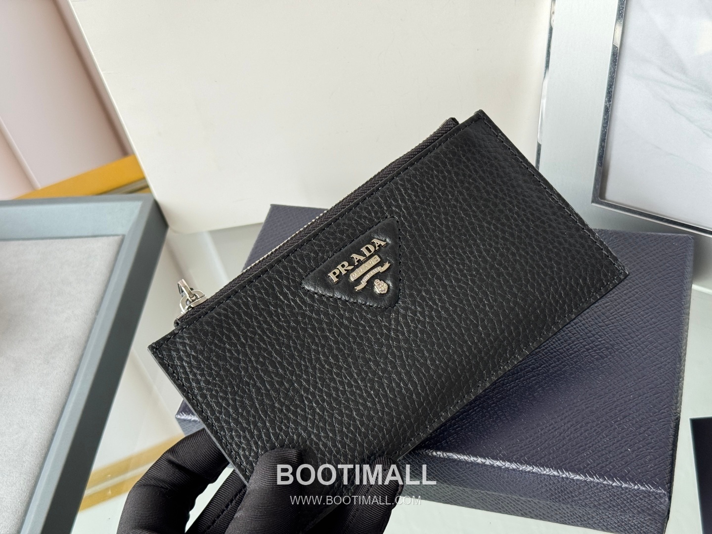 Prada Pebbled Calfskin Leather Card Holder Wallet with Zip Coin Pocket Detail 프라다 페블드 카프스킨 레더 지퍼 코인포켓 카드홀더 지갑 2MC086 13cm 8
