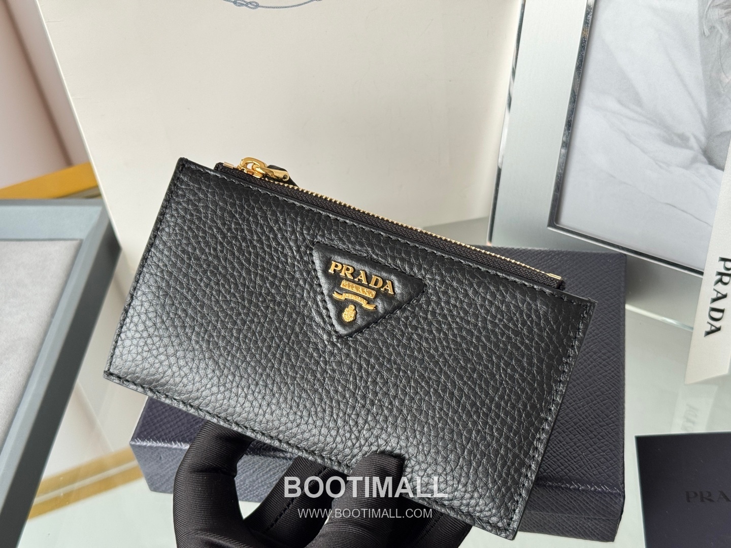 Prada Pebbled Calfskin Leather Card Holder Wallet with Zip Coin Pocket Detail 프라다 페블드 카프스킨 레더 지퍼 코인포켓 카드홀더 지갑 2MC086 13cm 7