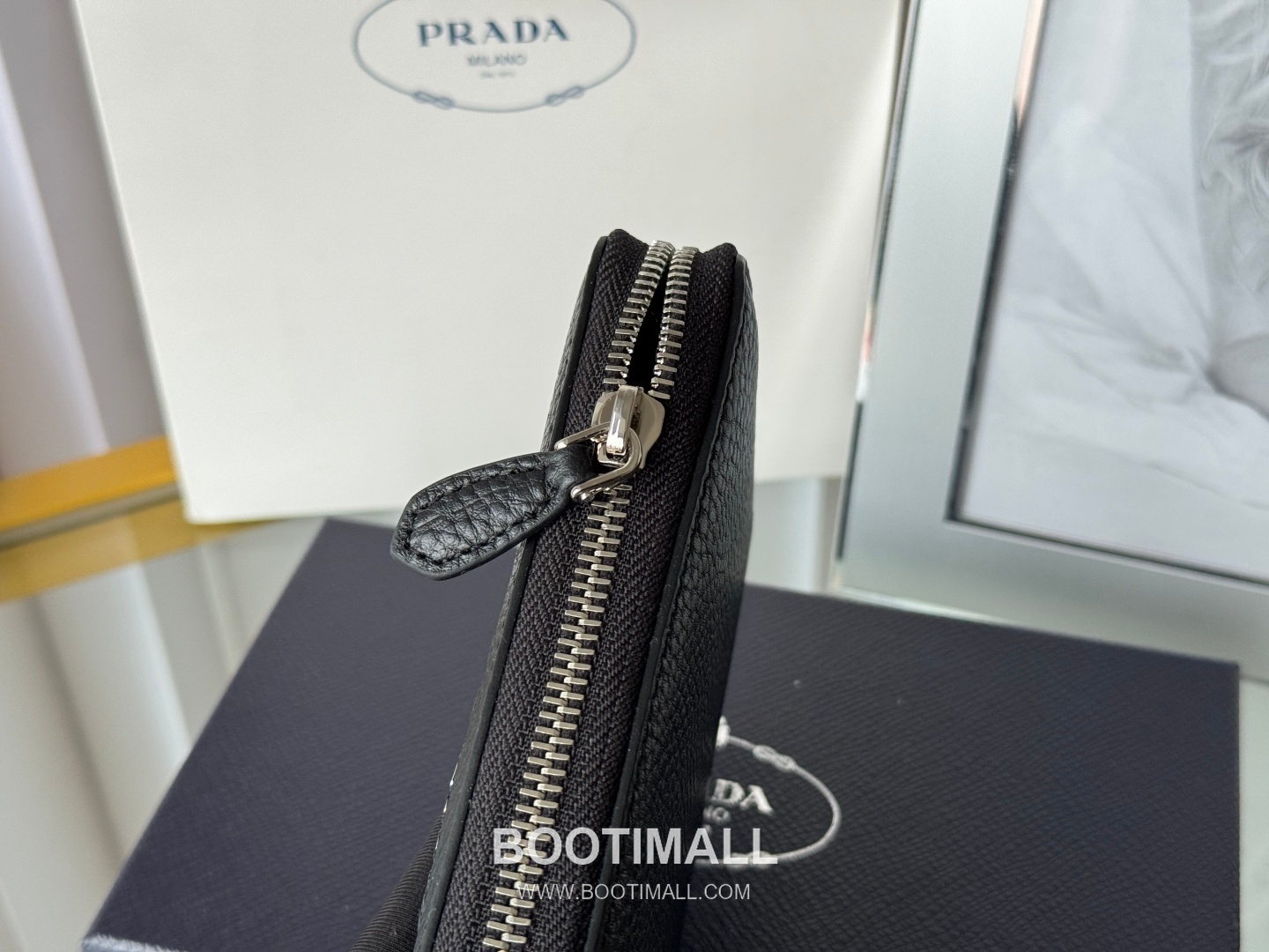 Prada Pebbled Calfskin Leather Zip Long Wallet with Single Zip Detail 프라다 페블드 카프스킨 레더 싱글 지퍼 장지갑 1ML506 20cm 6